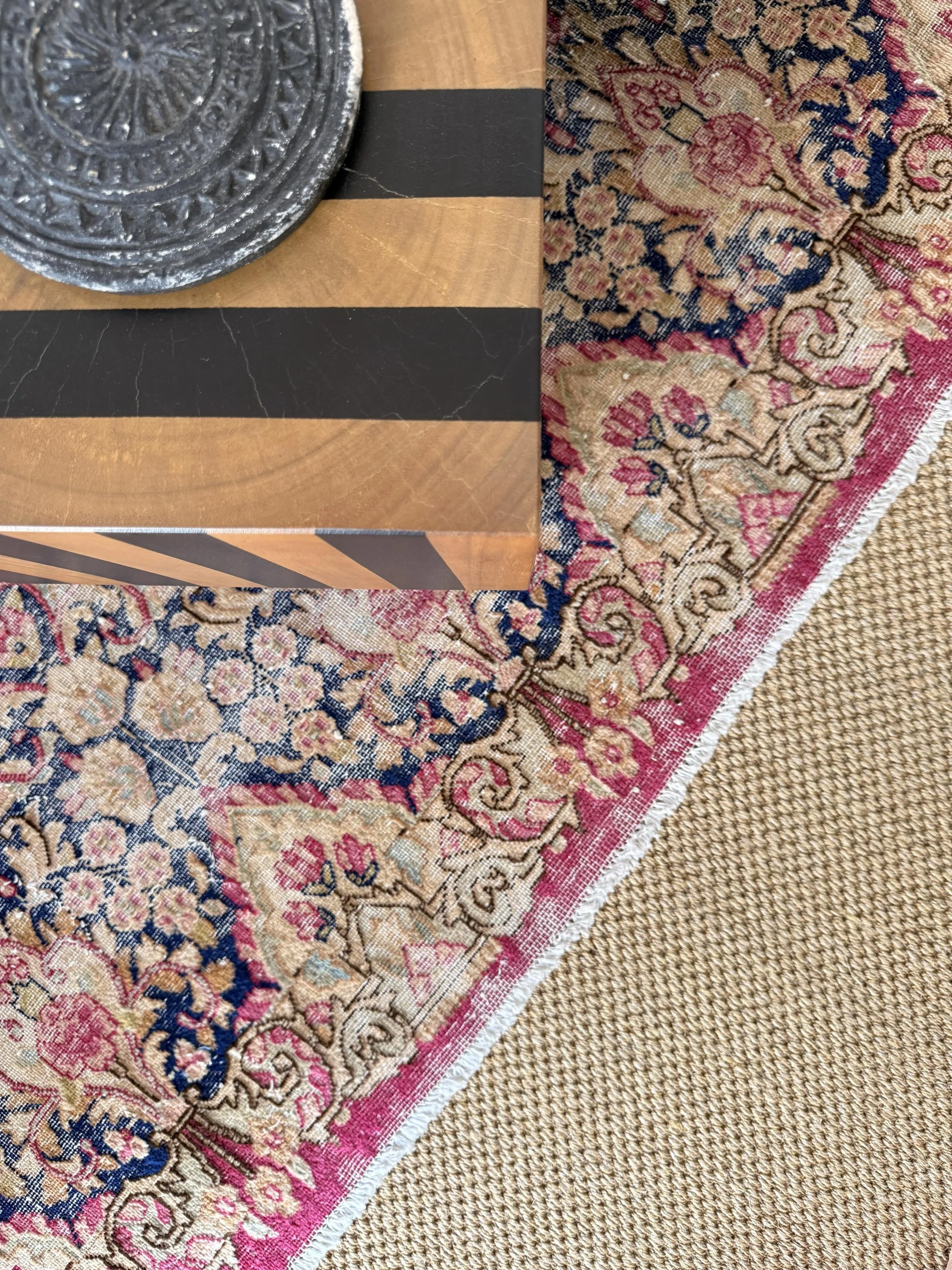 Details so gorgeous, they deserve a close up.

Want your spaces to be soulful, layered and thoughtful? Reach out for a chat. 

e x