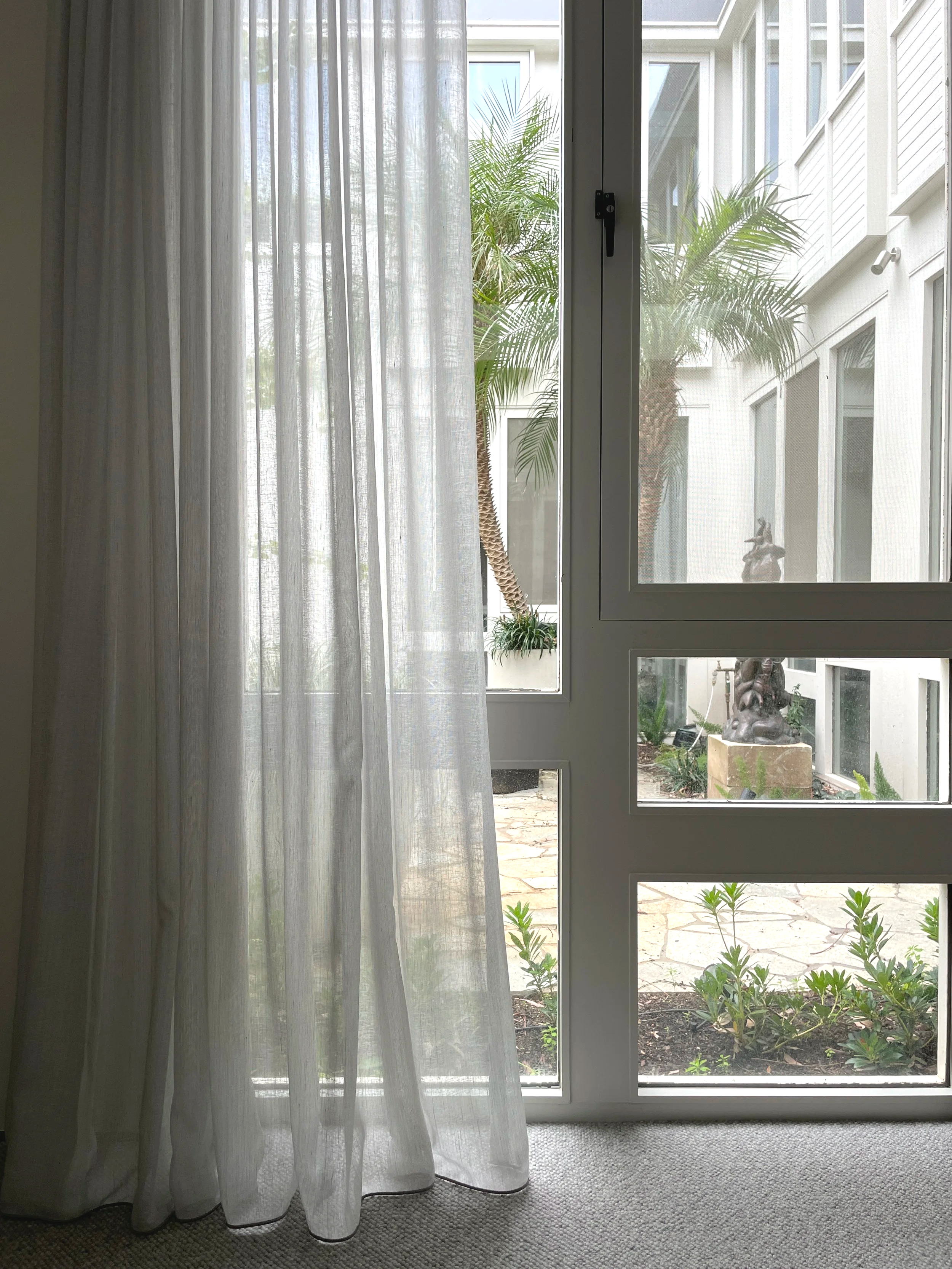 Hawthorn+Storia+Interiors+Window+Furnishings+Bedroom.png