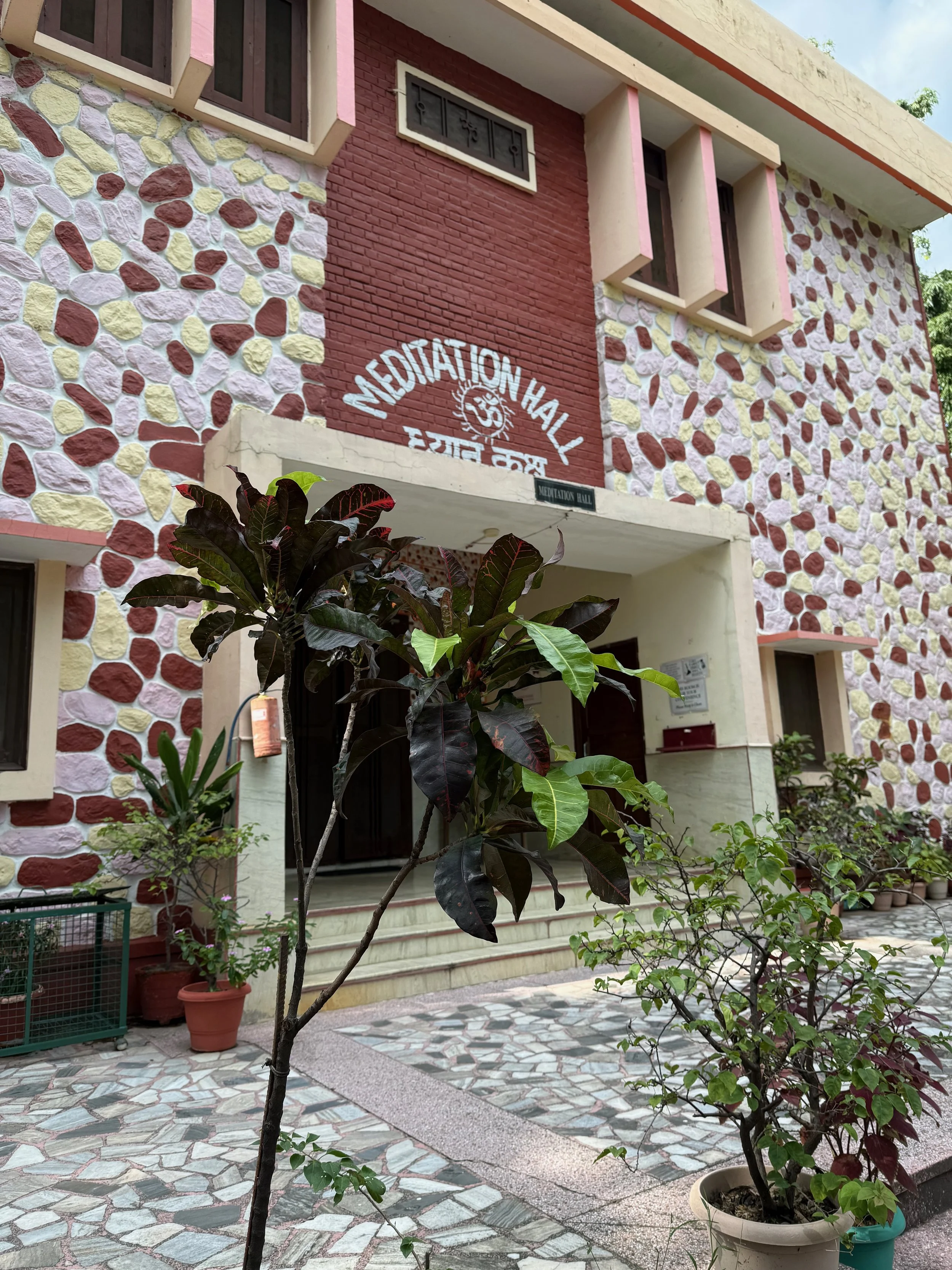 A Typical Day at a Yoga Ashram