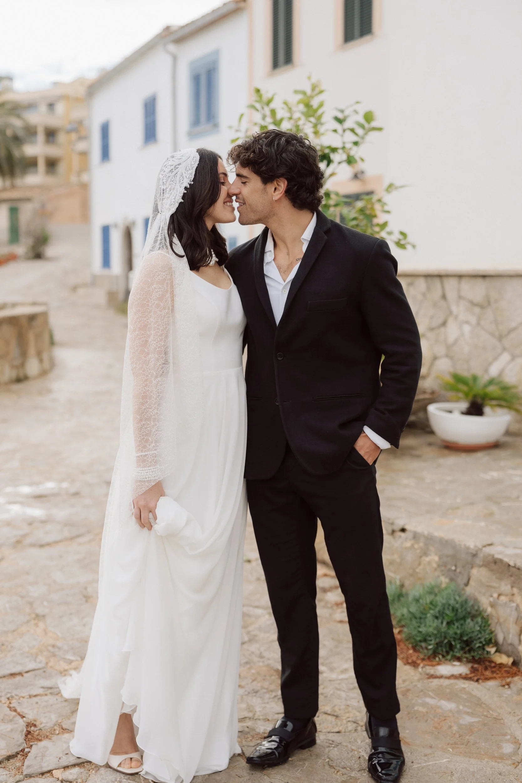 013-mallorca-wedding-portraits.jpg