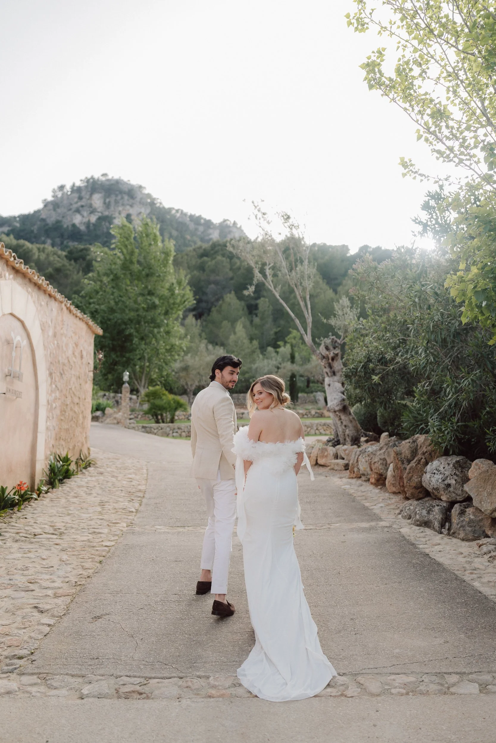 022-wedding-couple-portrait-session-mallorca.jpg
