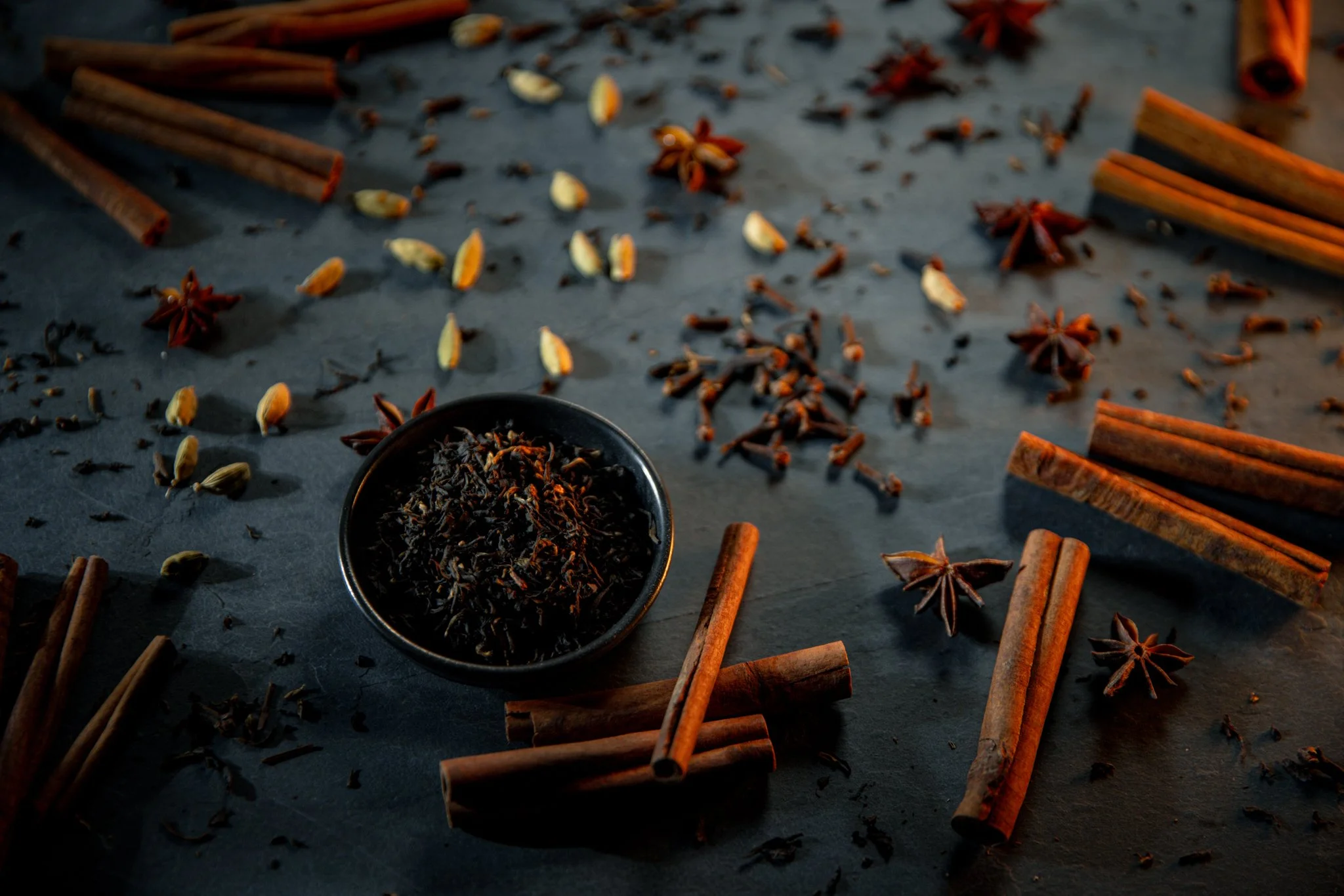 Kořeněné ingredience aroma směsí V HRNCI – skořice, badyán, hřebíček