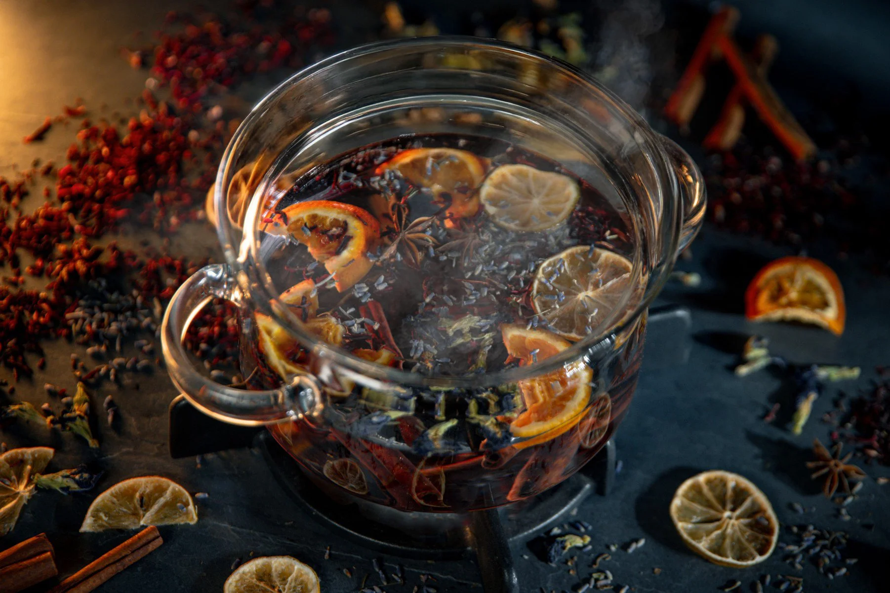 Aroma směs V HRNCI vařená v hrnci s citrusy a kořením