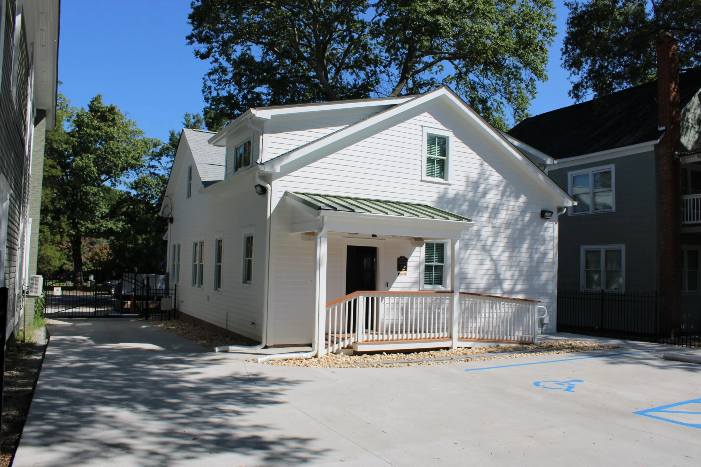 1324_Richland_Street_Exterior (13)_Saluda_Architecture.jpg