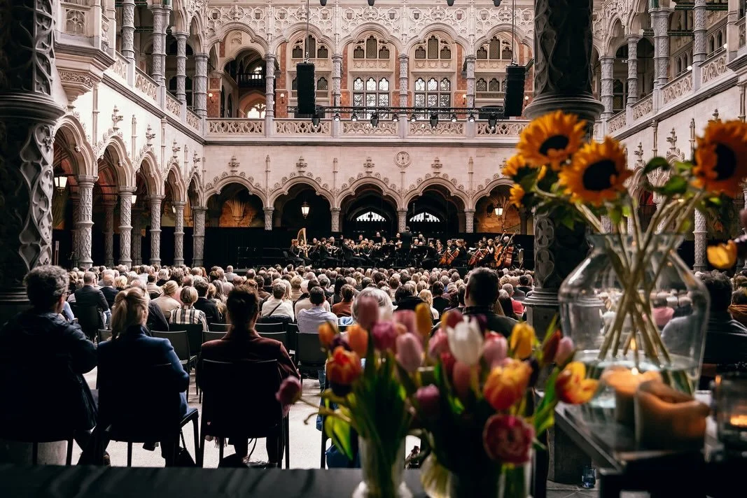 𝘚𝘱𝘳𝘪𝘯𝘨 𝘪𝘴 𝘪𝘯 𝘵𝘩𝘦 𝘢𝘪𝘳! Nog twee maanden tot Antwerp Spring Festival van start gaat 🌱 

Dit jaar staat het festival in het teken van 𝗢𝗻𝗲 𝗪𝗼𝗿𝗹𝗱: muziek verbindt overal ter wereld. Het programma belooft een zevendaagse wereldreis