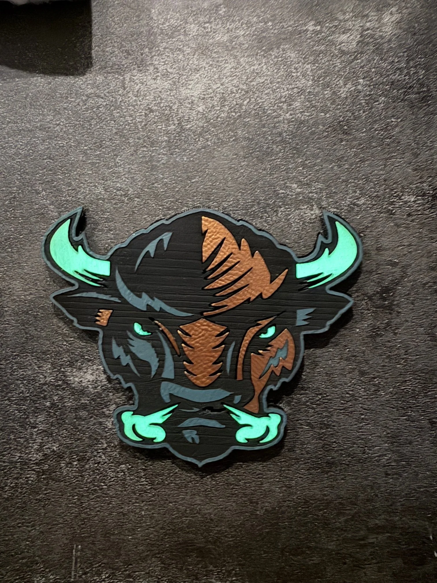 laser-engraved-leatherette-Bison-Head-Bag-Tag.jpeg