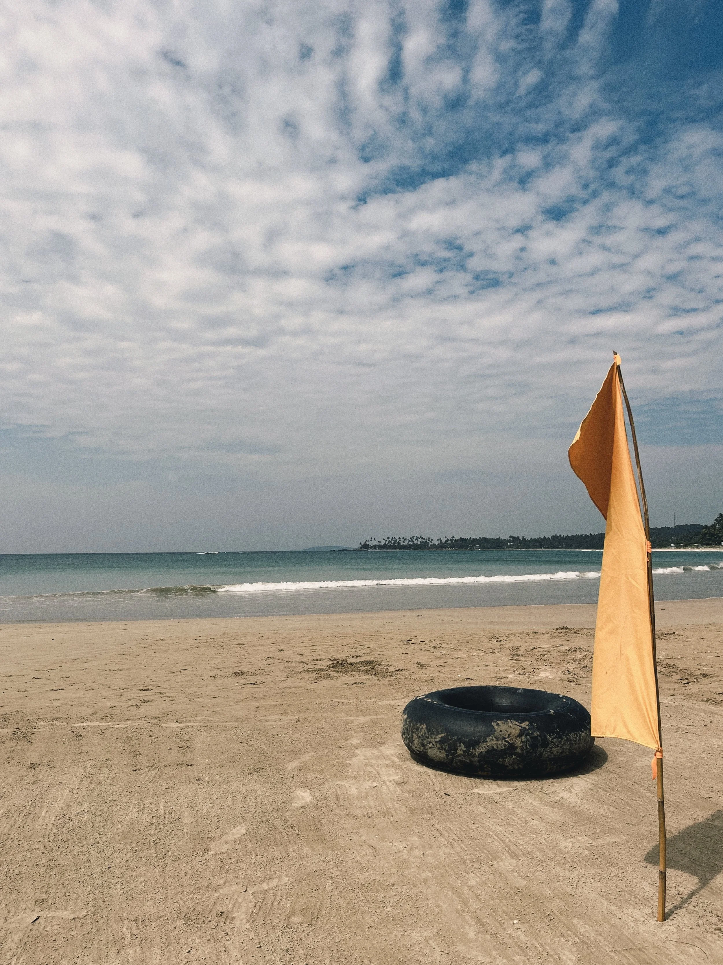 Stay on the Pehembiya Beach Sri Lanka