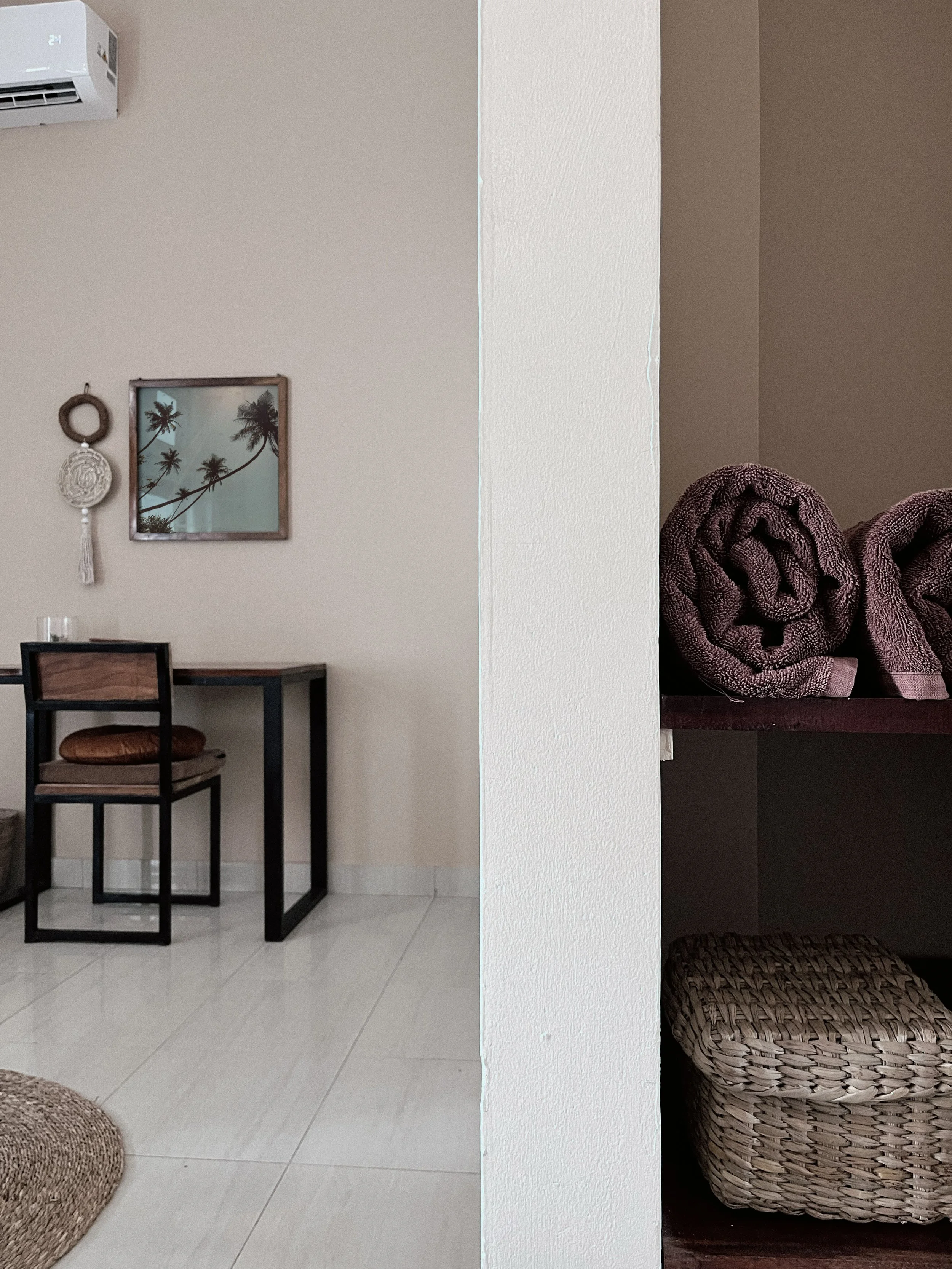 travel accommodation Pehembiya Sri Lanka