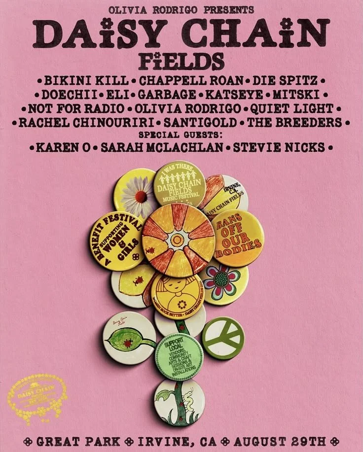 Le succès du Daisy Chain Fields : le meaningful festival qui défend les droits des femmes et des filles 🌼
