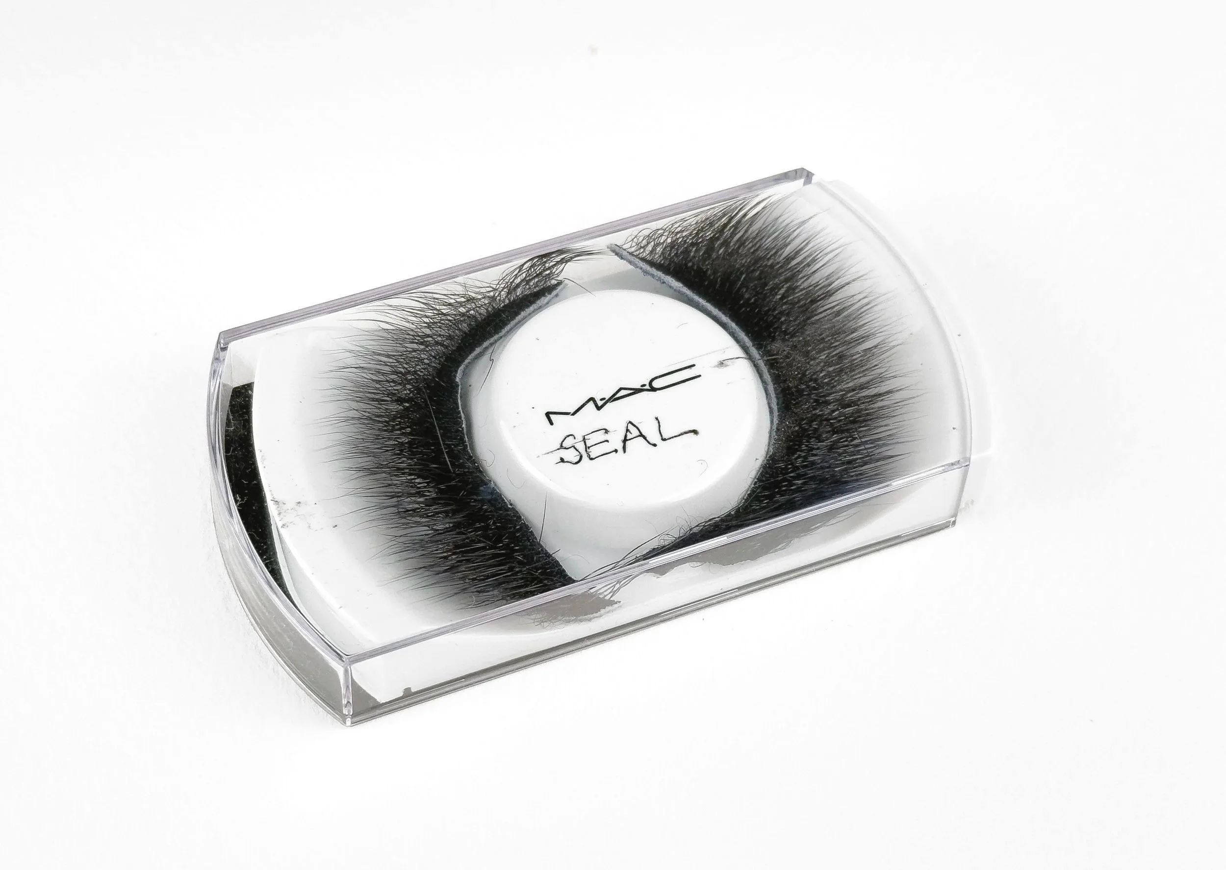 MAC Seal Lashes , 2023