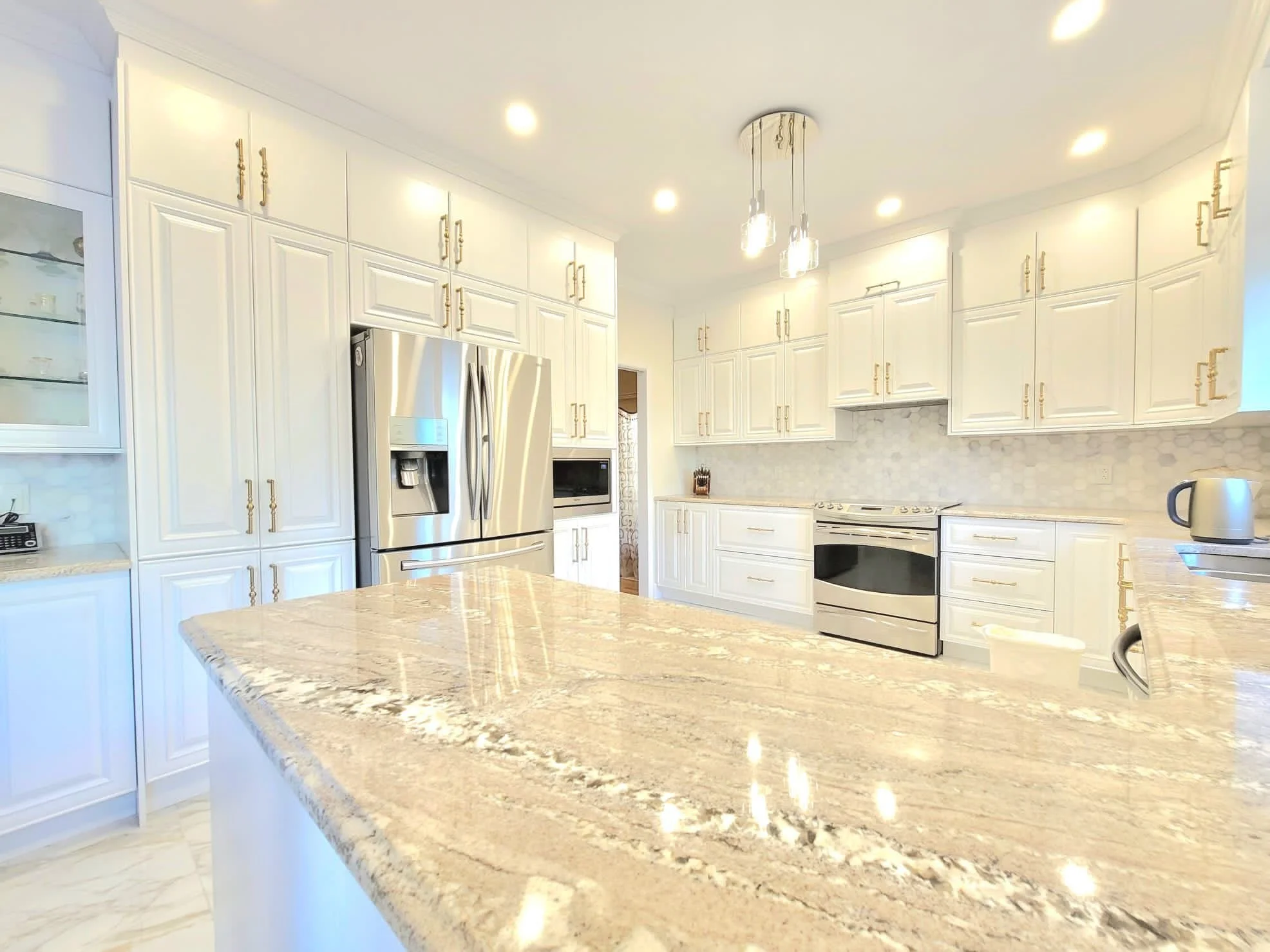 HOMEES turnkey kitchen installation Montreal