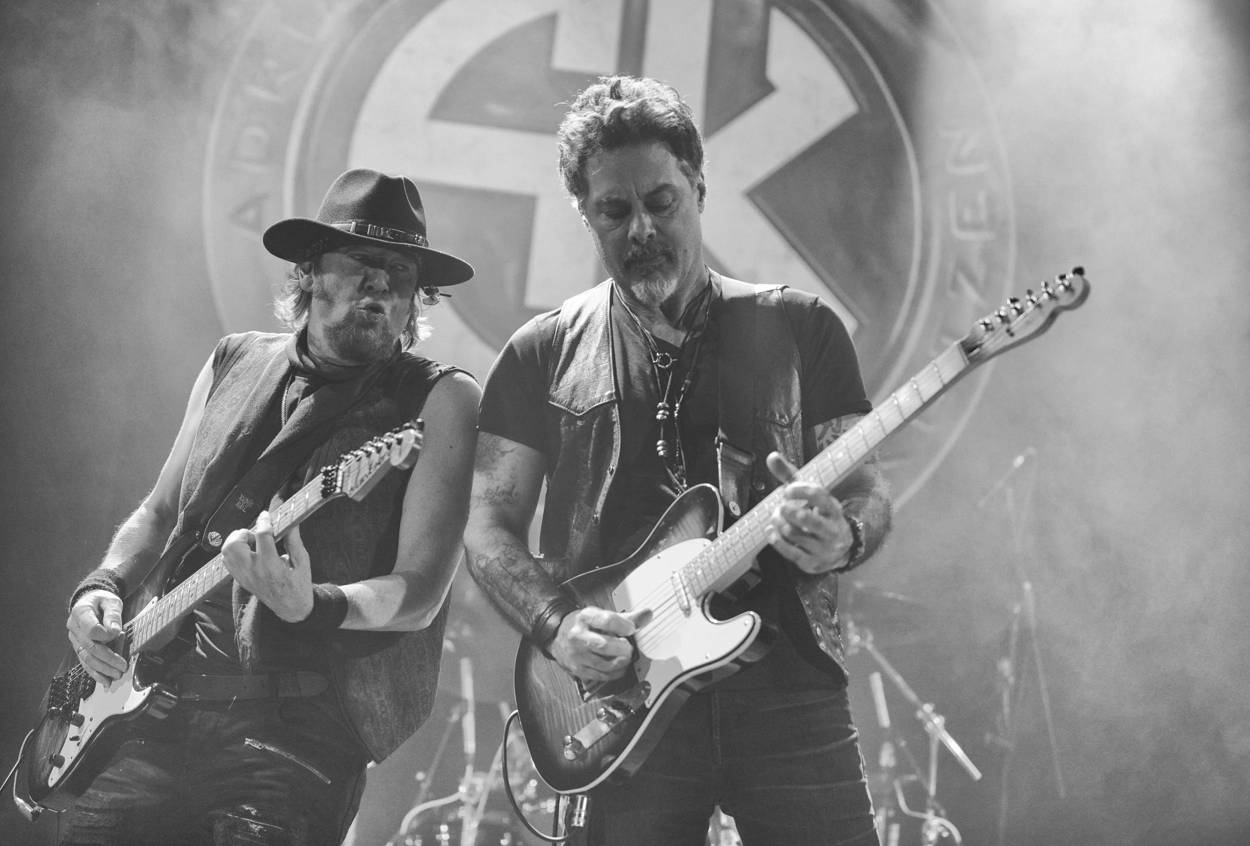 Smith / Kotzen (Islington Assembly Hall, London 2022)