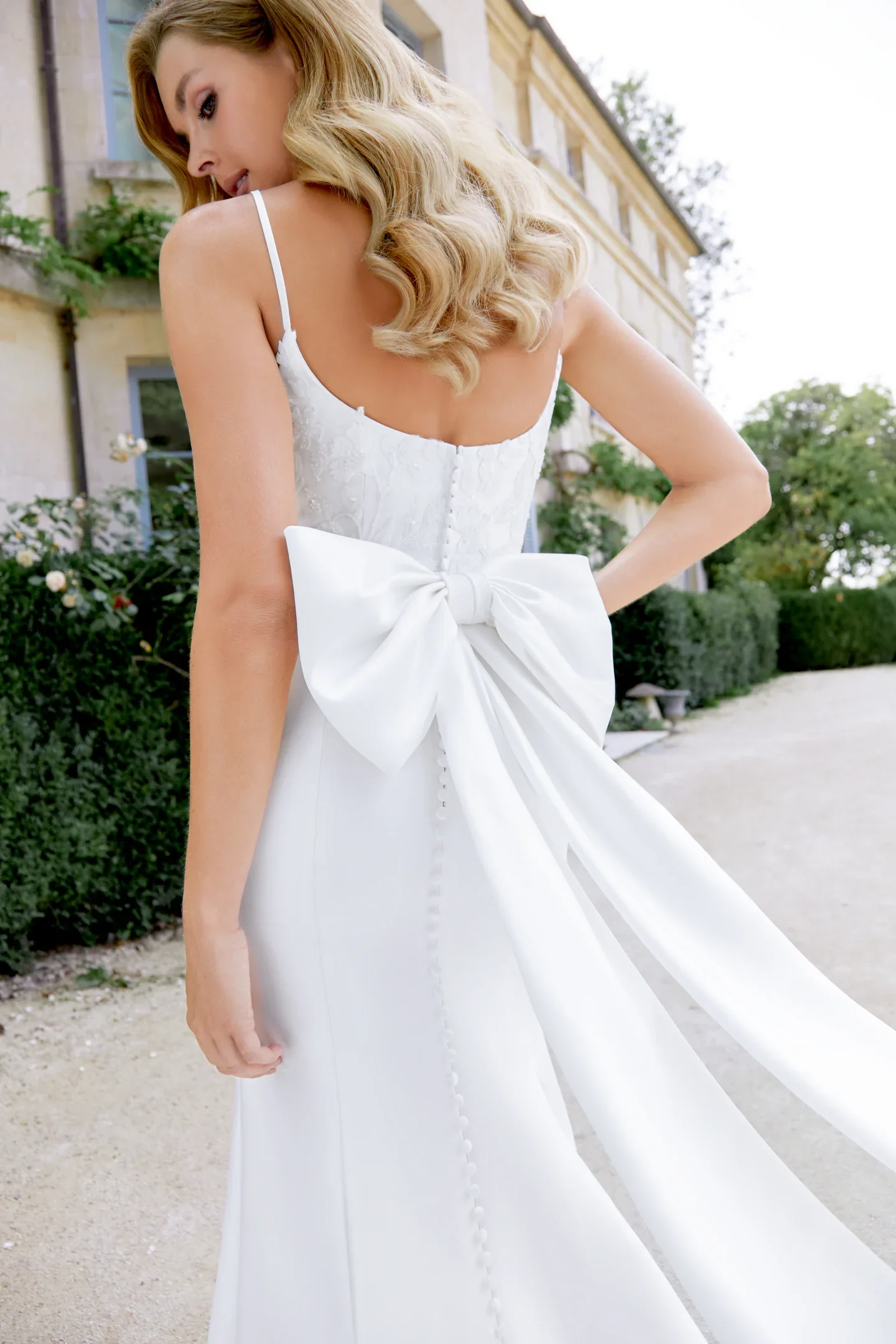 Fitted Justin Alexander Mikado Wedding Dress With Bow In The Back