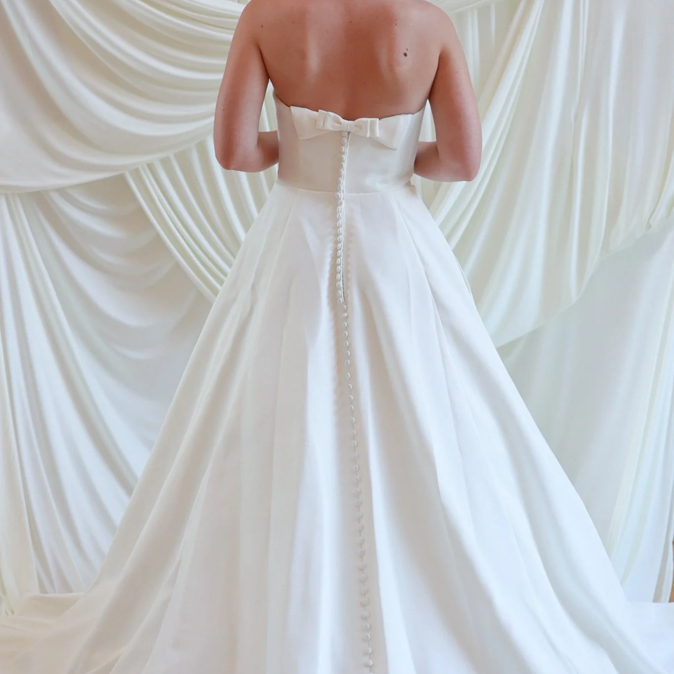 Simple And Elegant Strapless Bridal Gown