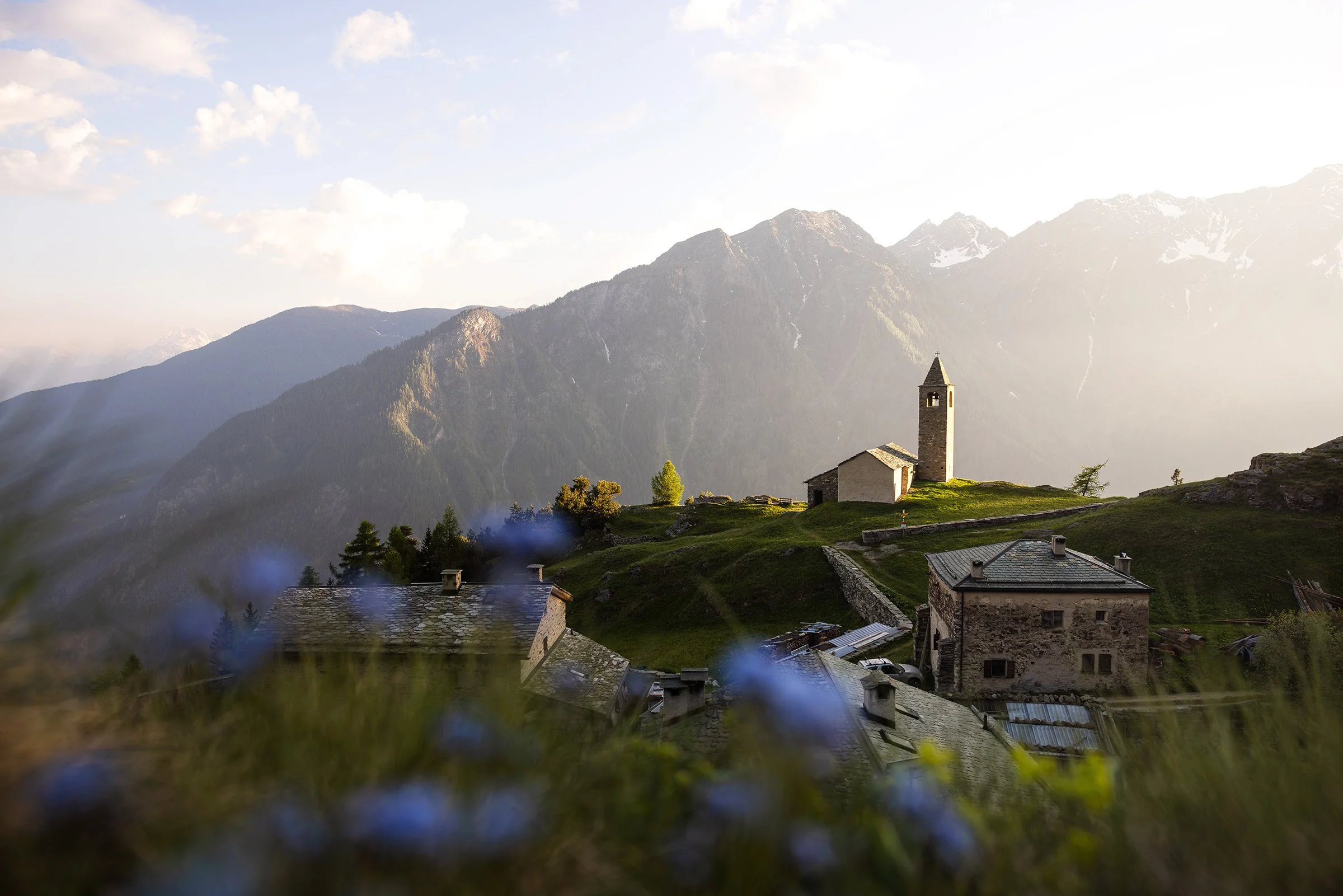 Sonnenuntergang in San Romerio oberhalb von Poschiavo.