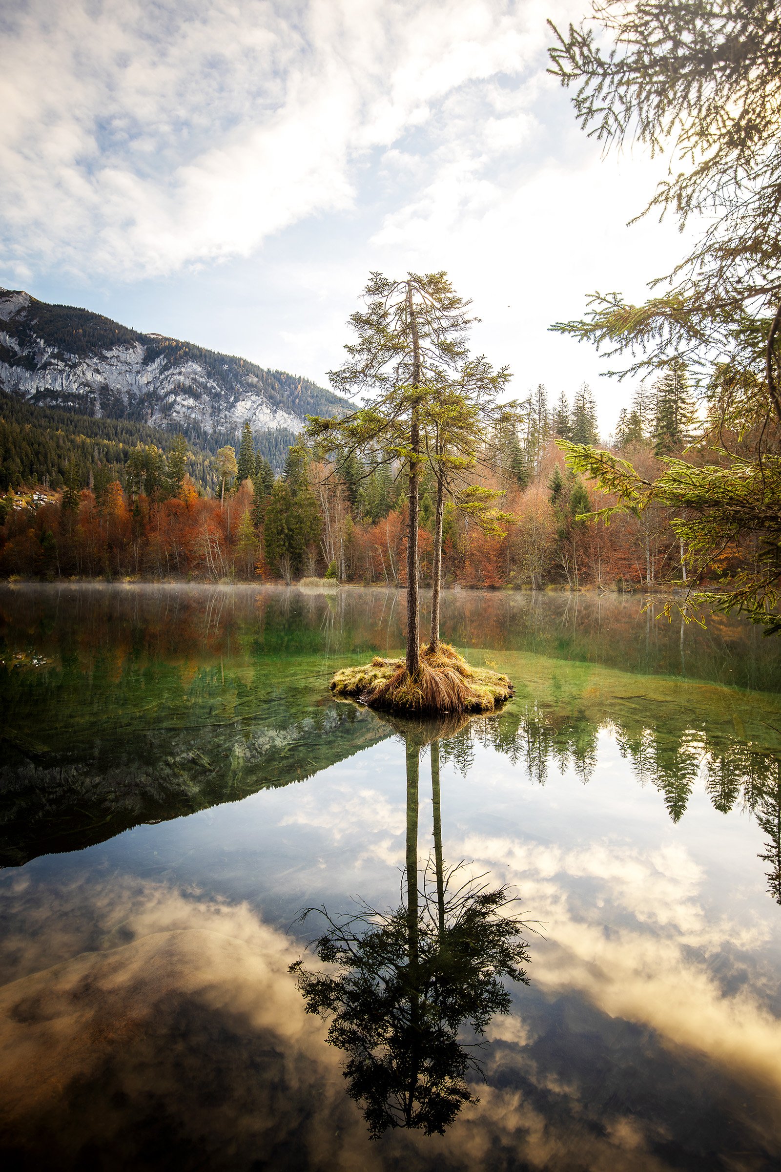 Crestasee im Herbst