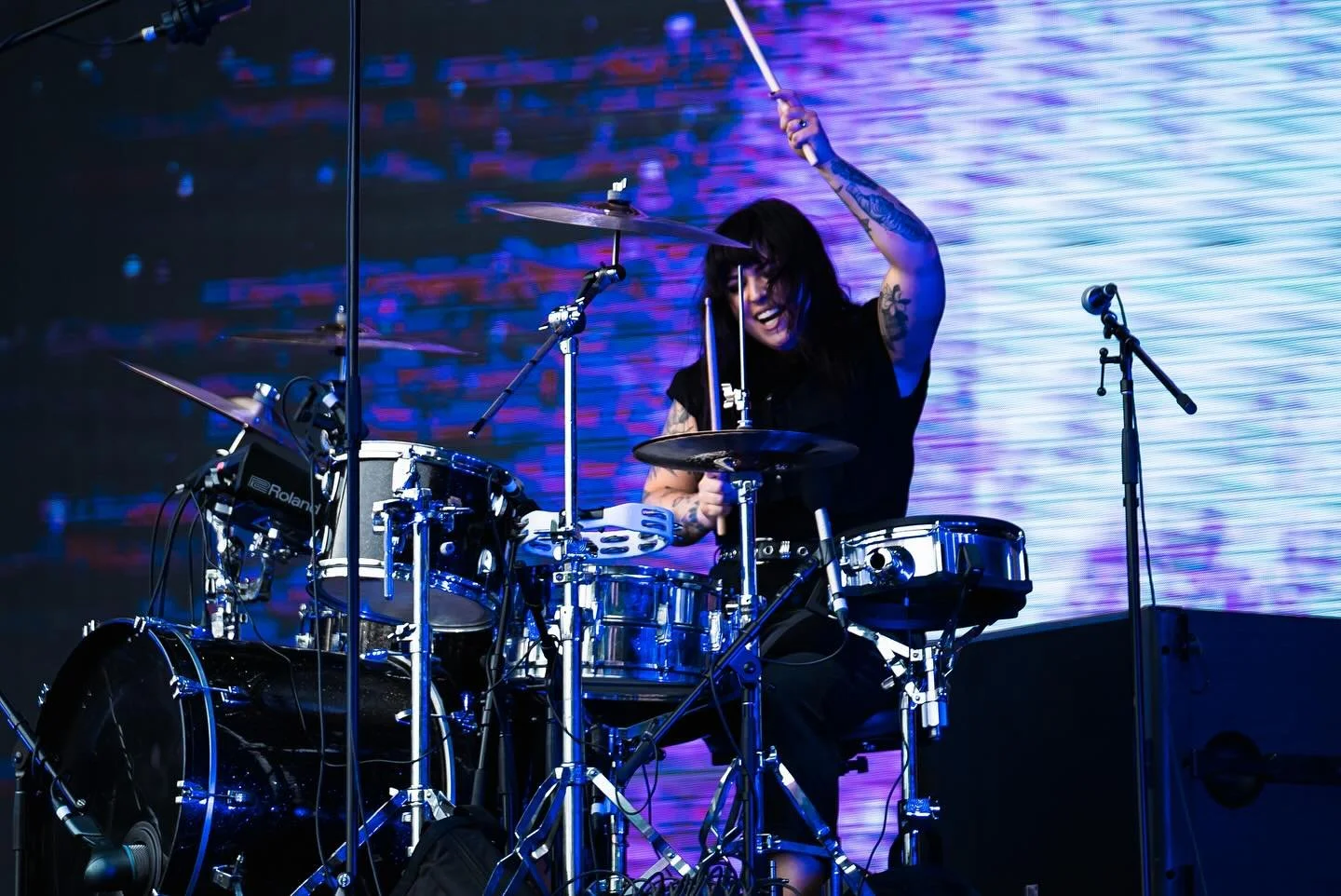 Who doesn&rsquo;t love a good drummer face?

📸 @sesamebonelesschicken 

#thenakedandfamous #girldrummer #femaledrummer #drummer #tnaf #singapore #f1 #drummerface