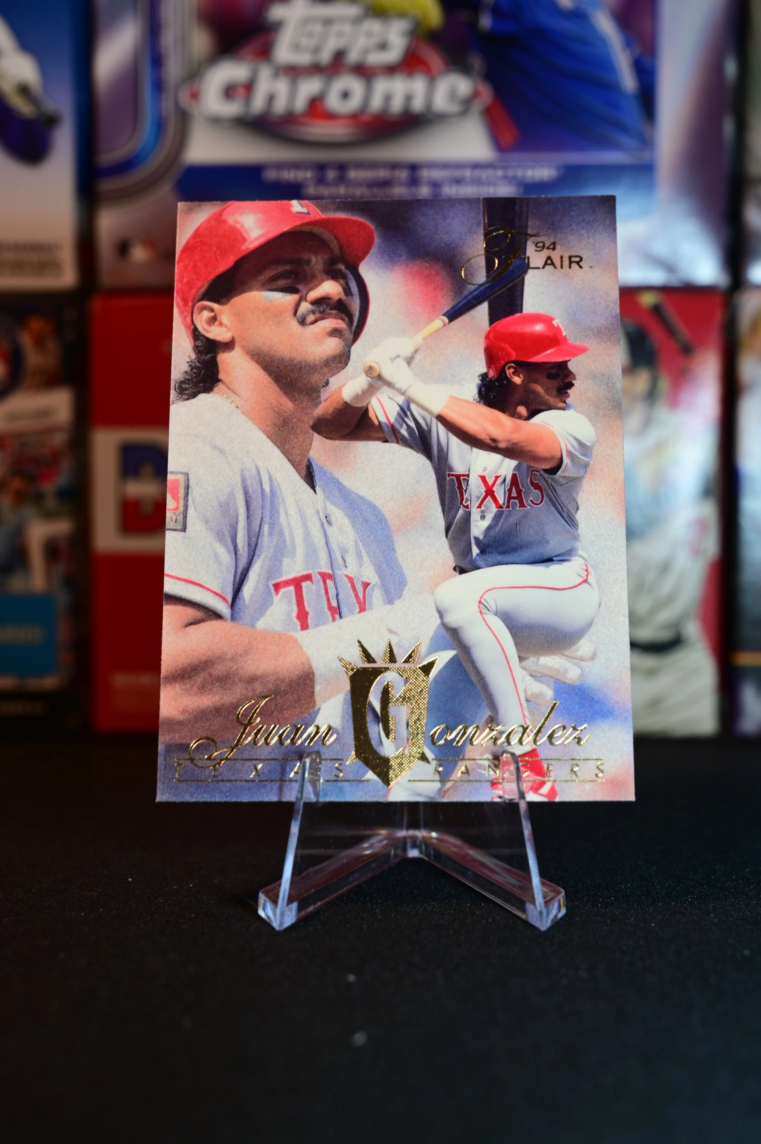1994 Flair - Juan Gonzalez - base - Texas Rangers