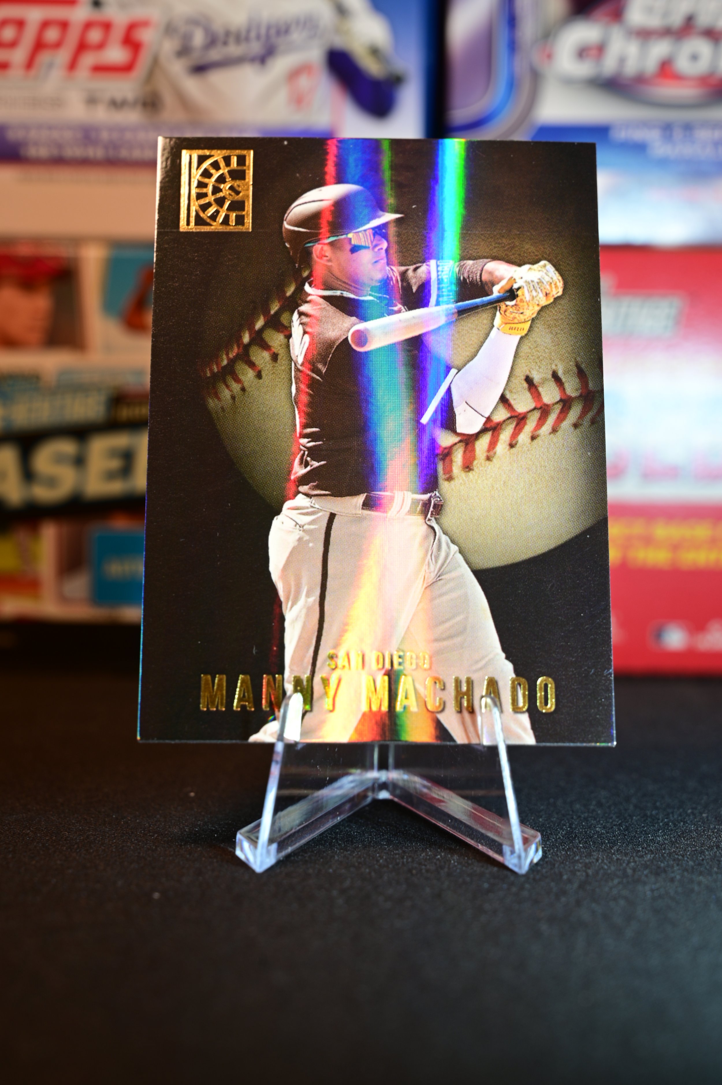 2022 Panini Capstone - Manny Machado - base - San Diego Padres