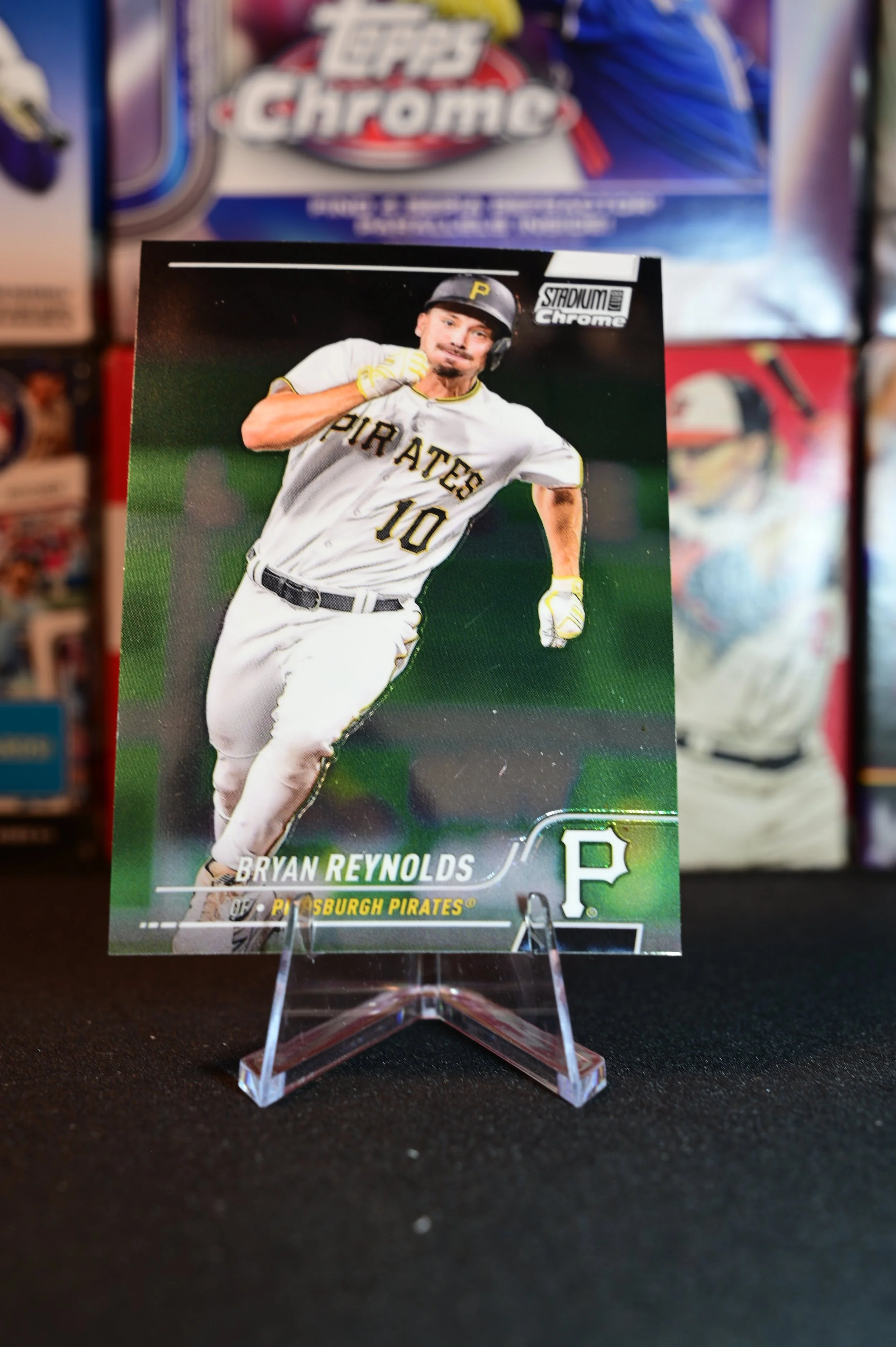 2022 Stadium Club Chrome - Bryan Reynolds - base - Pittsburgh Pirates