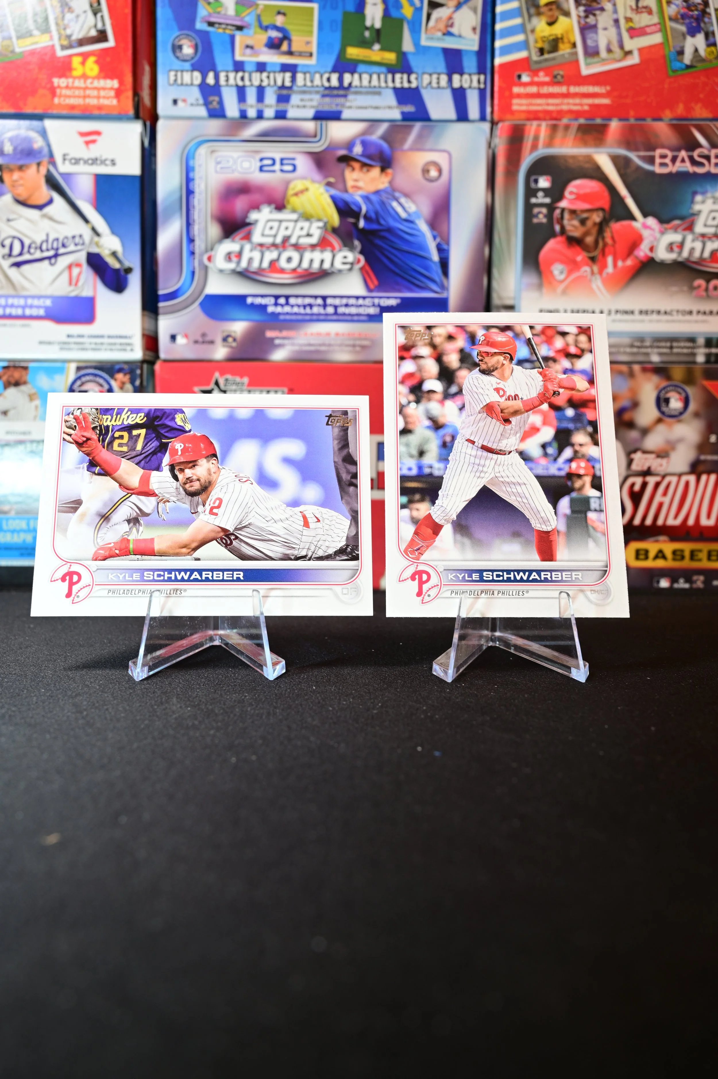 2022 Topps - Kyle Schwarber - Base Card + Image Variation SSP - Philadelphia Phillies