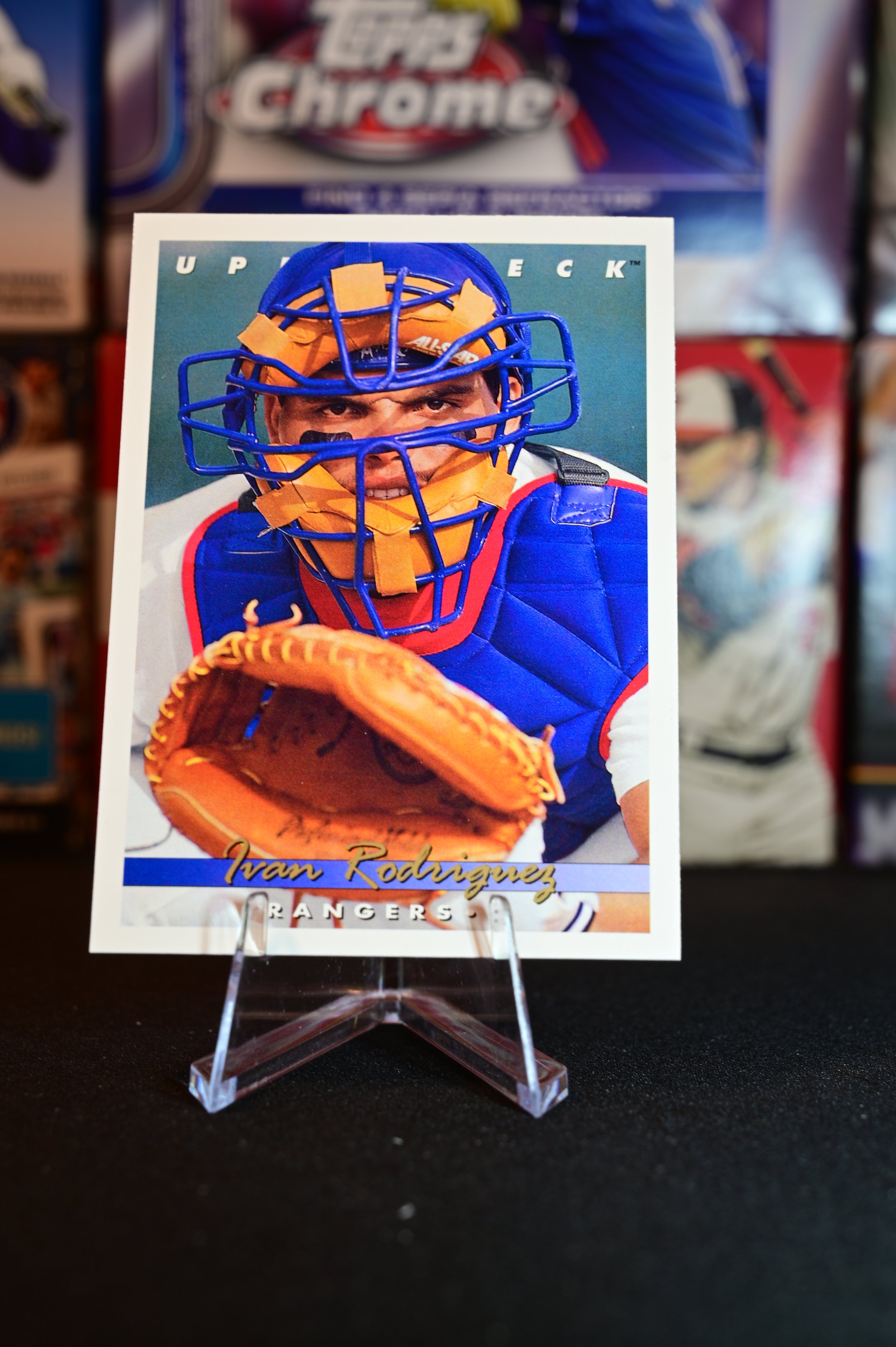 1993 Upper Deck - Ivan Rodriguez - base - Texas Rangers