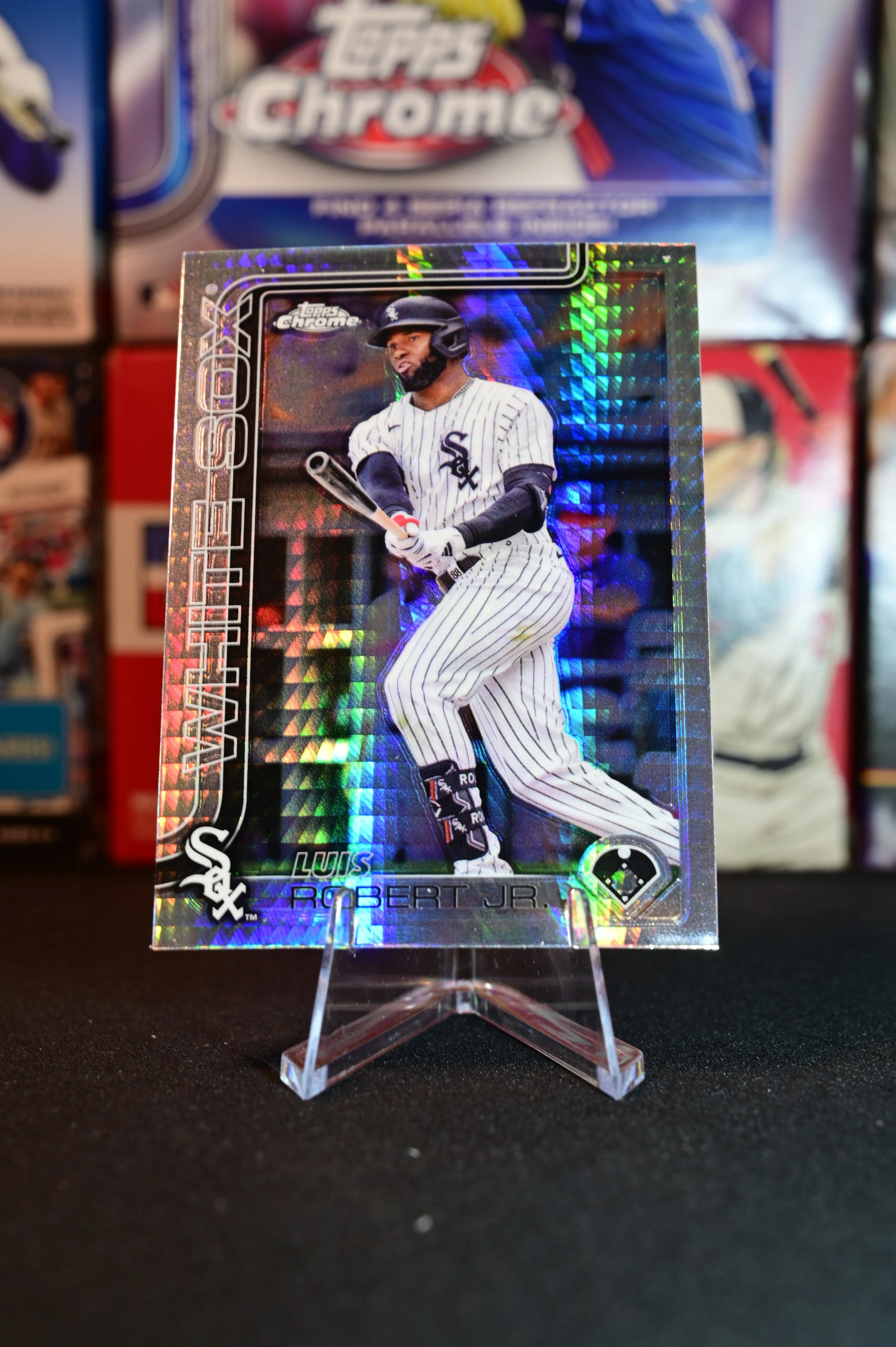 2025 Topps Chrome - Luis Robert Jr - Prismatic Refractor - Chicago White Sox