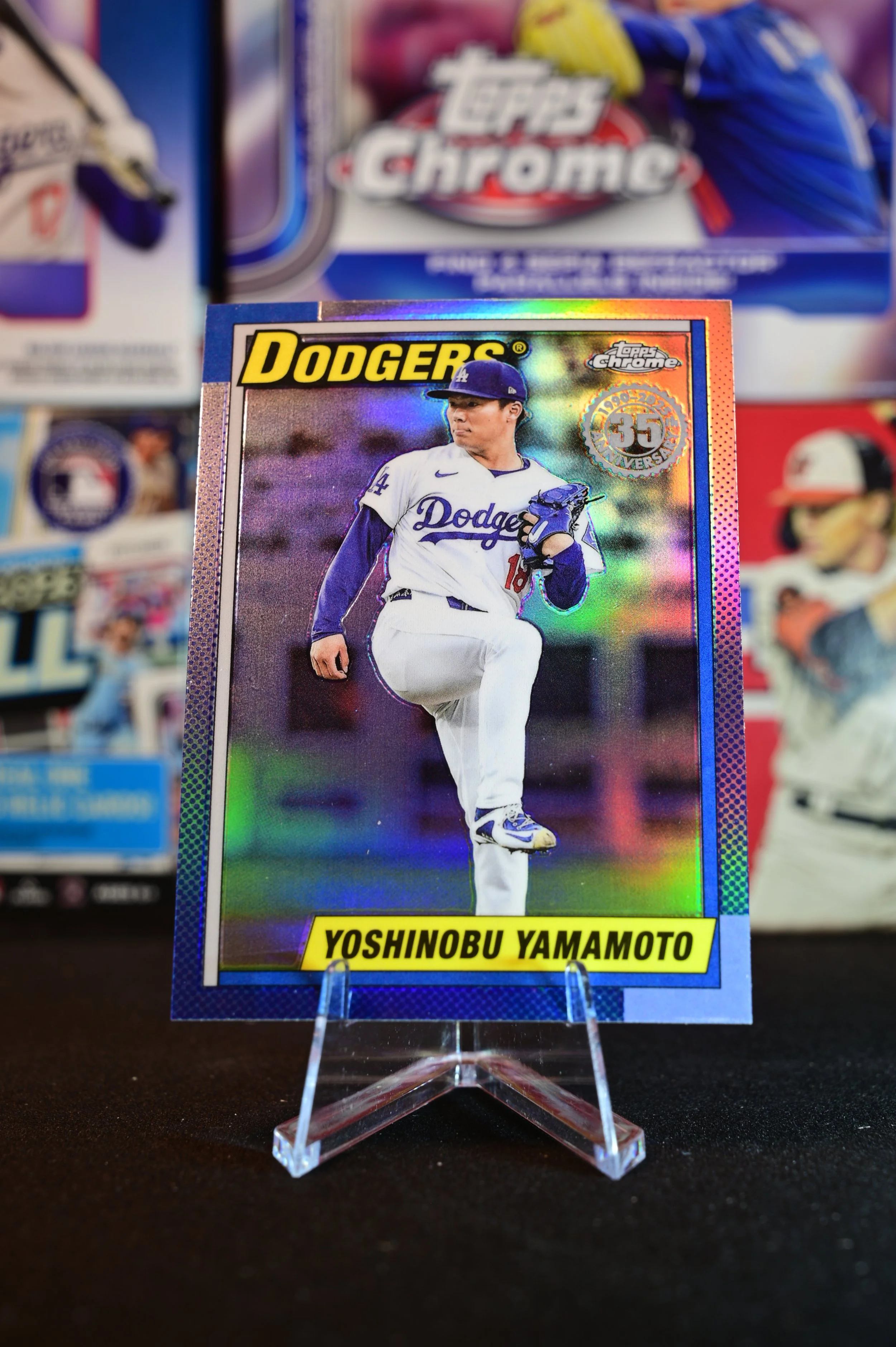 2025 Topps Chrome - Yoshinobu Yamamoto - 1990 Design Insert - Los Angeles Dodgers