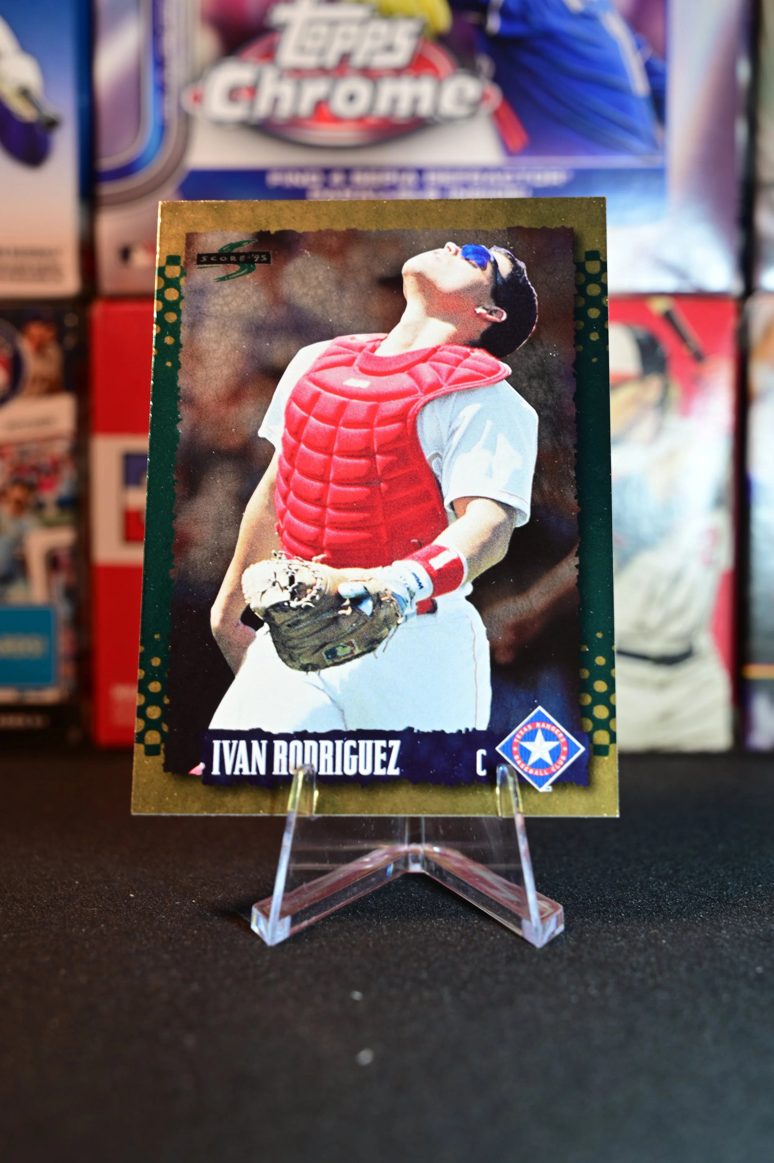 1995 Score - Ivan Rodriguez - Gold Rush Foil Parallel - Texas Rangers