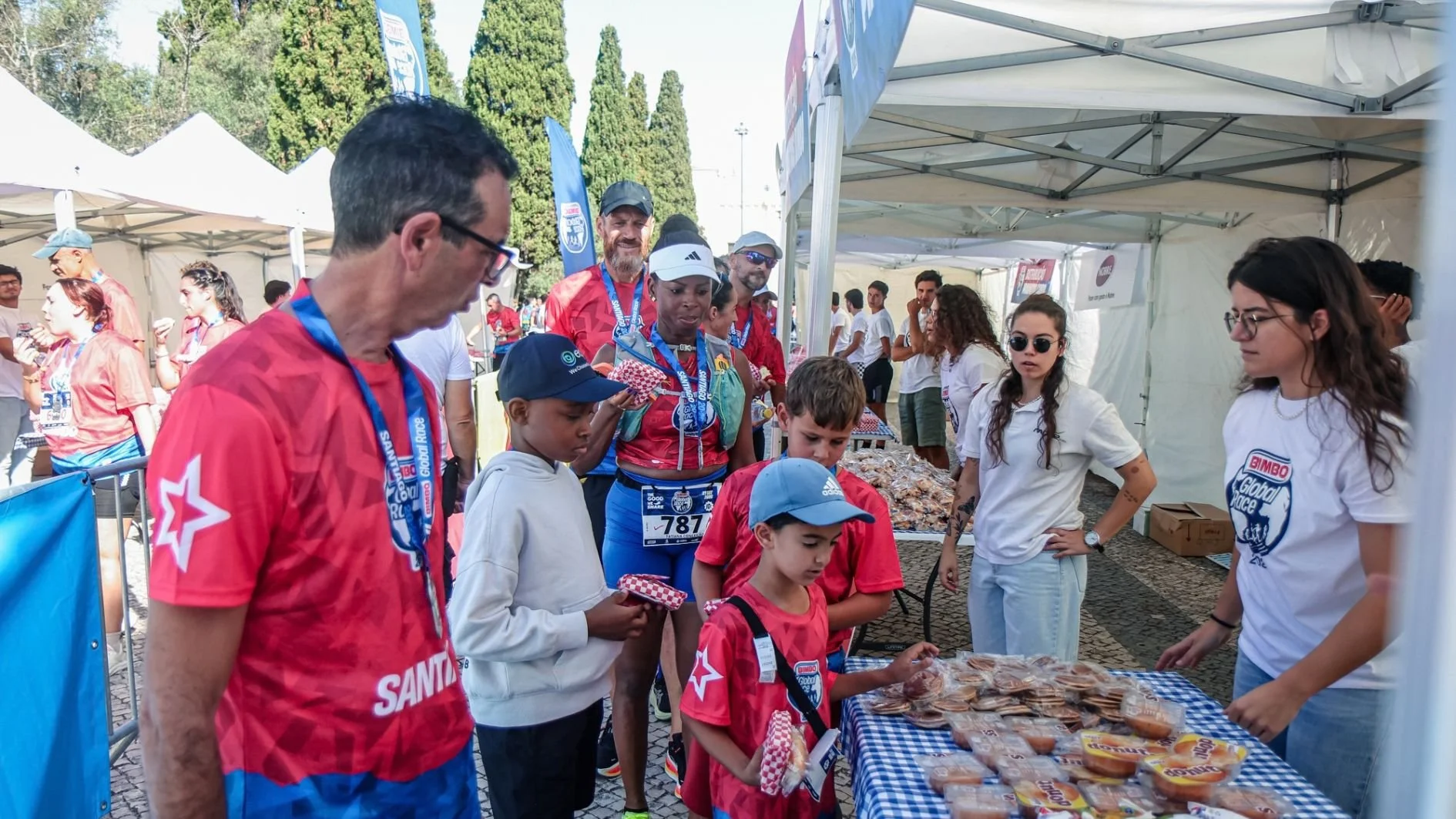 bimbo-products-destribution-at-the-bimbo-global-race-lisbon-2026.jpg