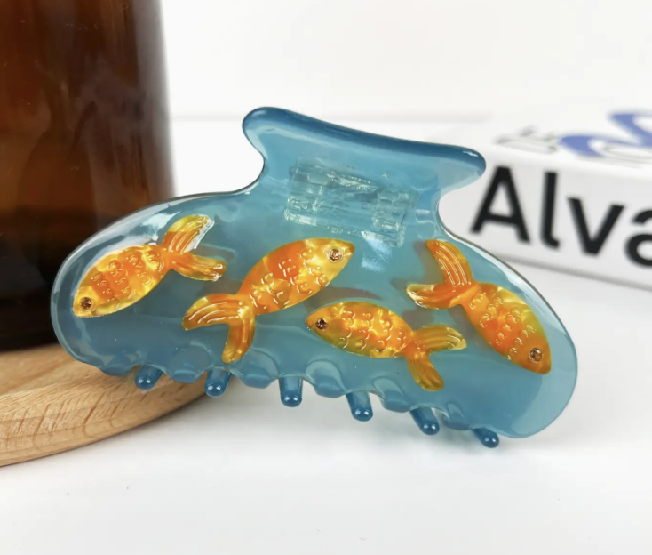 Fish Tank Hair Clip