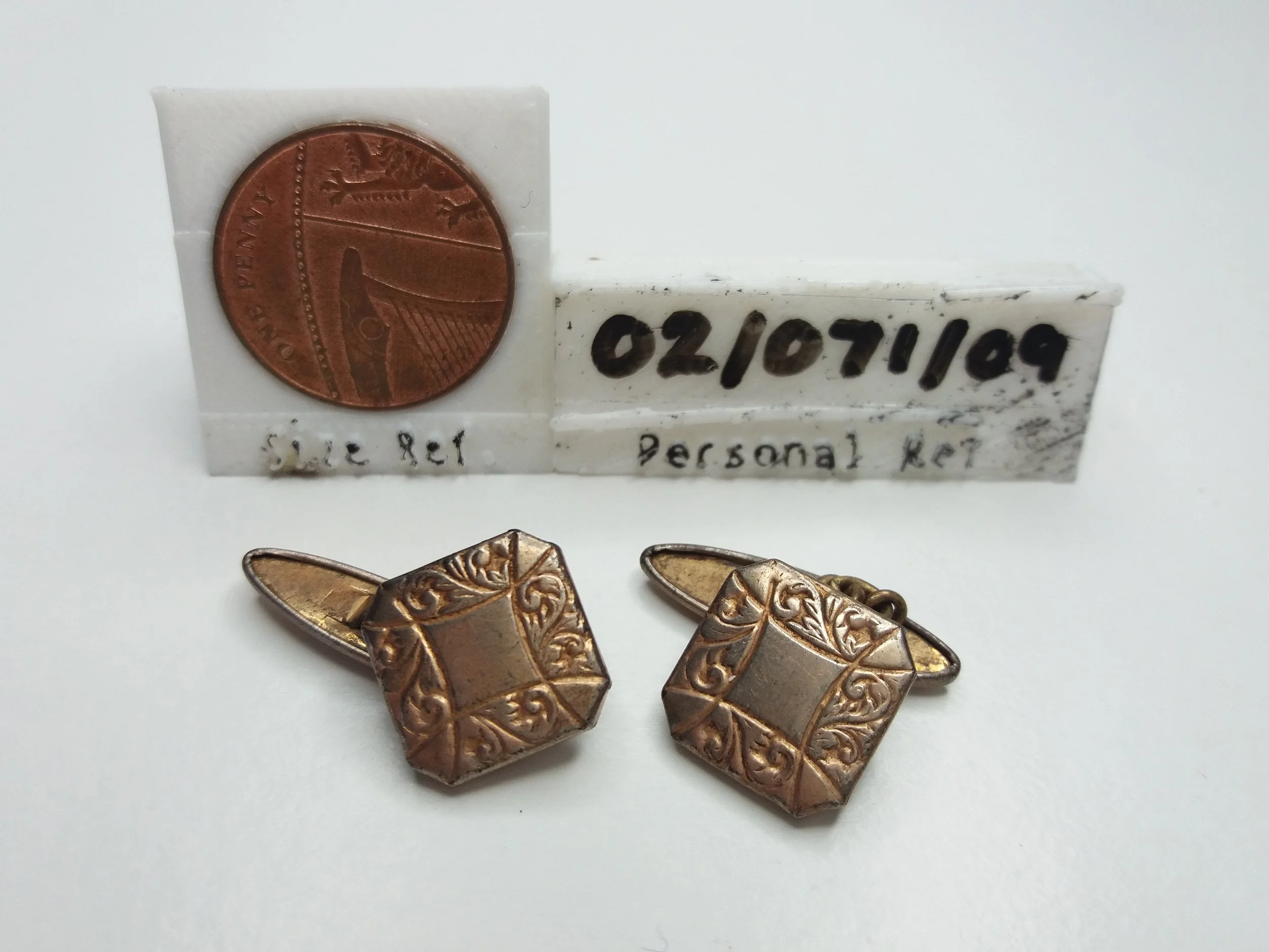 1920s / 1930s | Art Deco Gilt Square Cufflinks