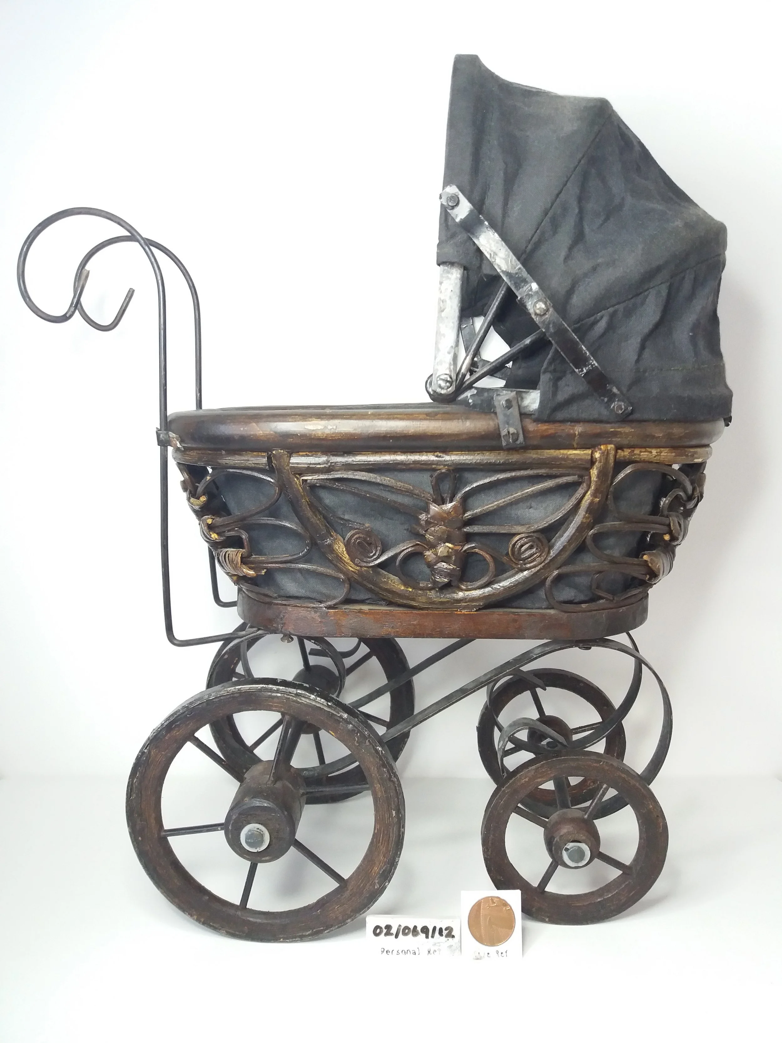 1880s / 1890s | Late-Victorian Dolls Pram