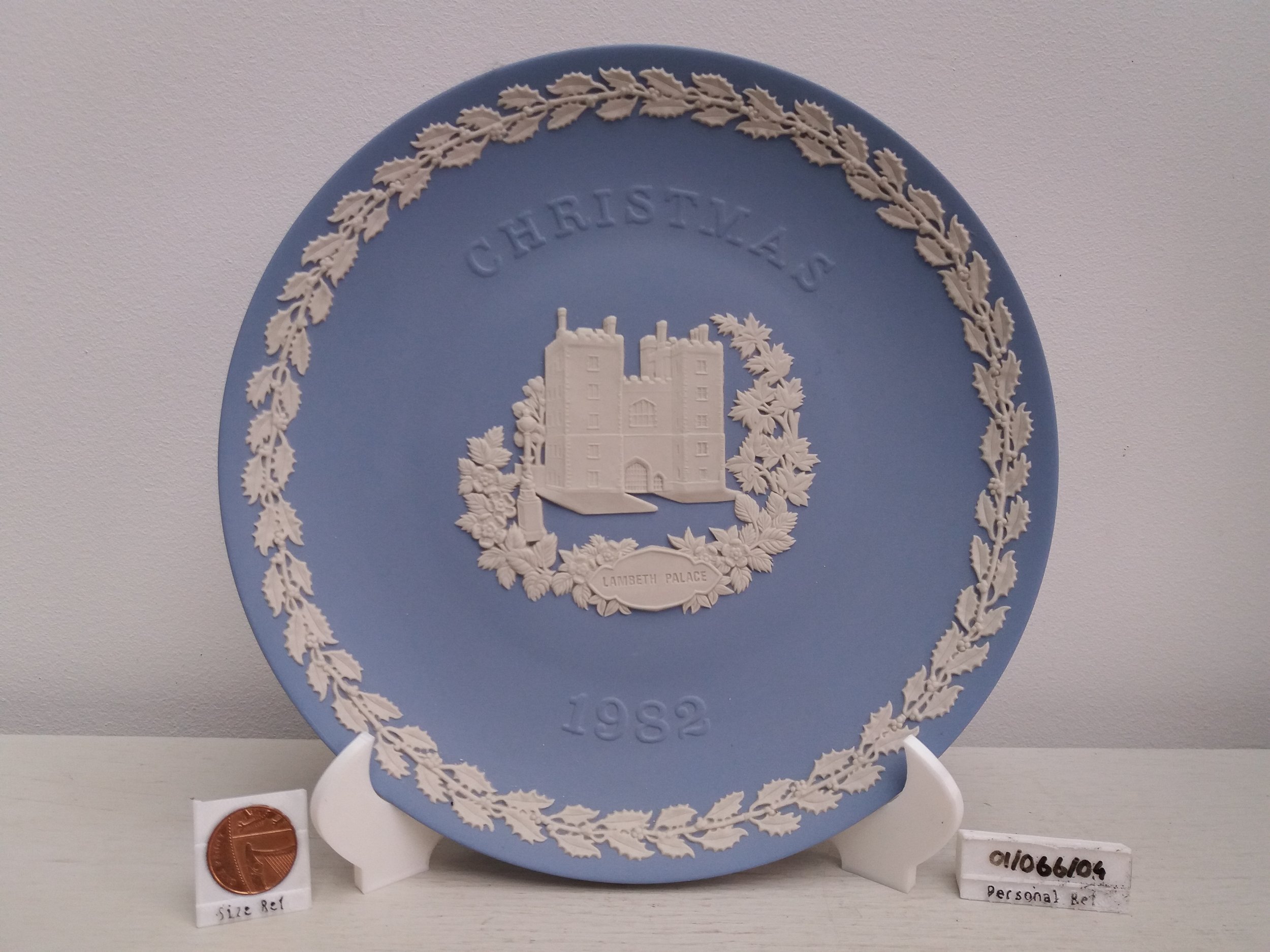 1982 | Wedgwood Jasperware Christmas Plate