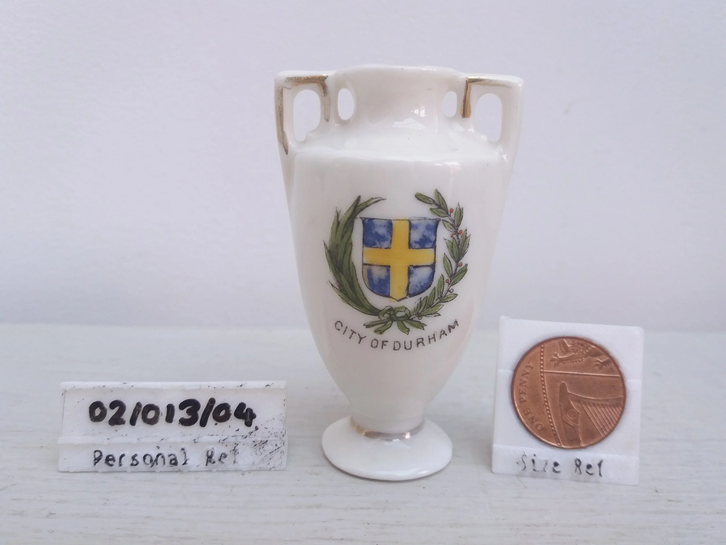 1914 - 1939 | Gemma Crested China Souvenir Miniature City of Durham Vase (light damage)