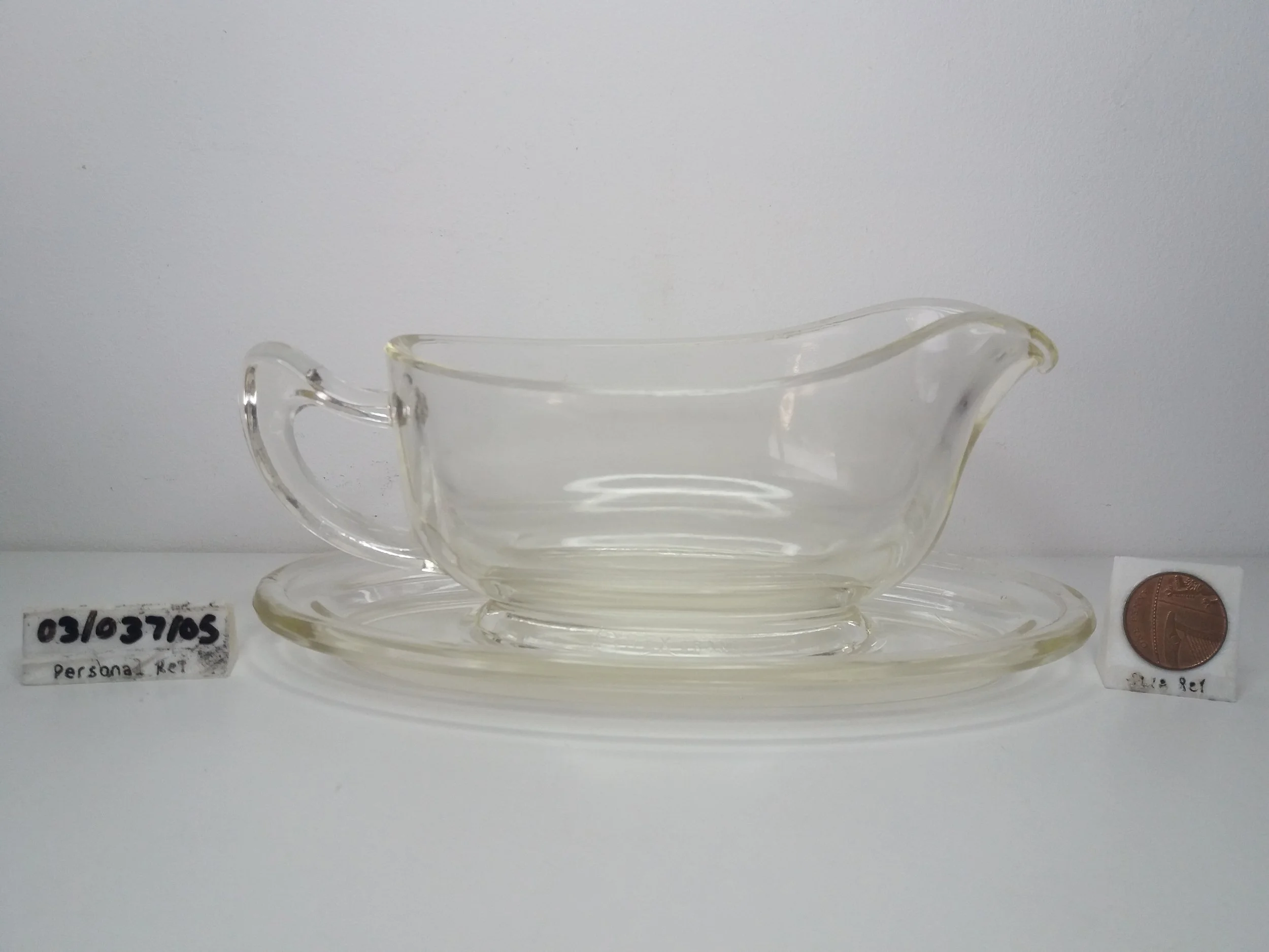 1970s / 1980s | Vintage Pyrex Gravy Boat & Rest