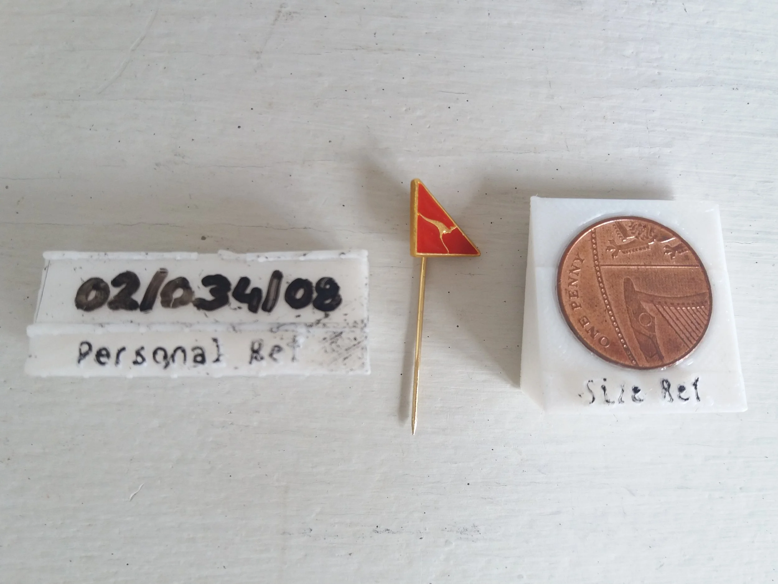 1984 - 2007 | Qantas Airline Logo Stick Pin