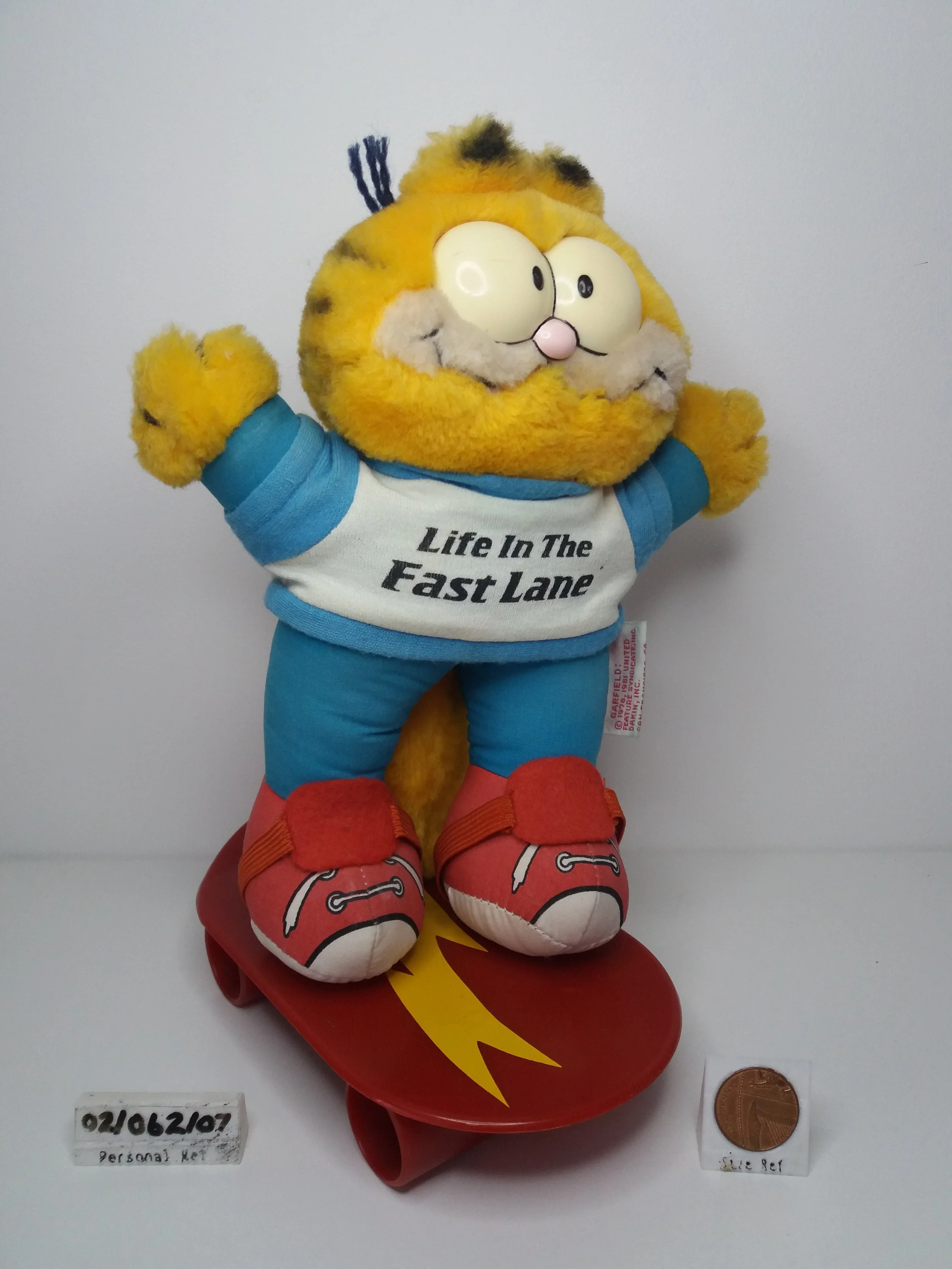 c1981 | Garfield Skateboarding Plush Toy