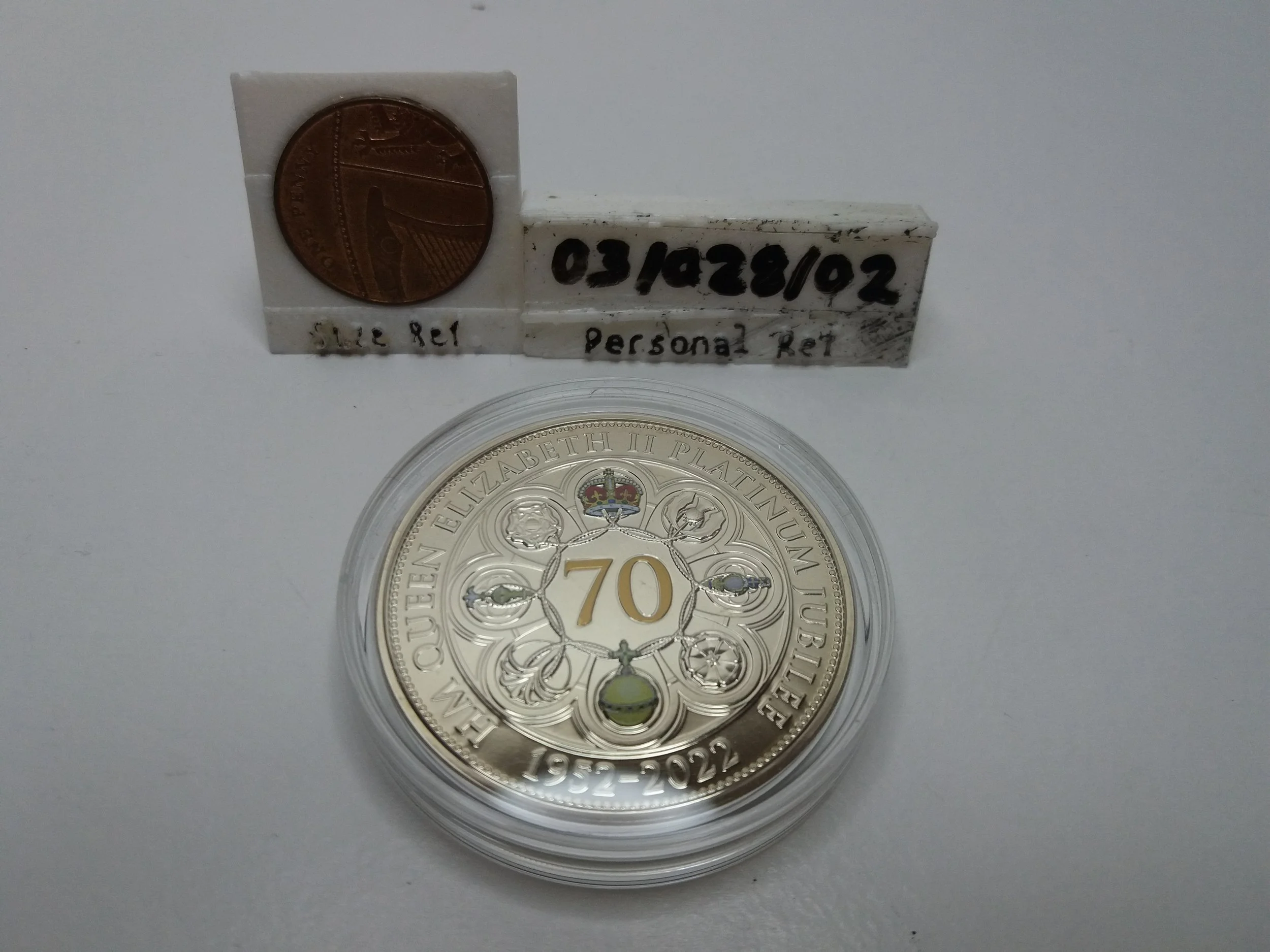 2022 | 🇬🇬 Non-Circulation 5 Pound Coin (£5) - QEII Platinum Jubilee, Colourised