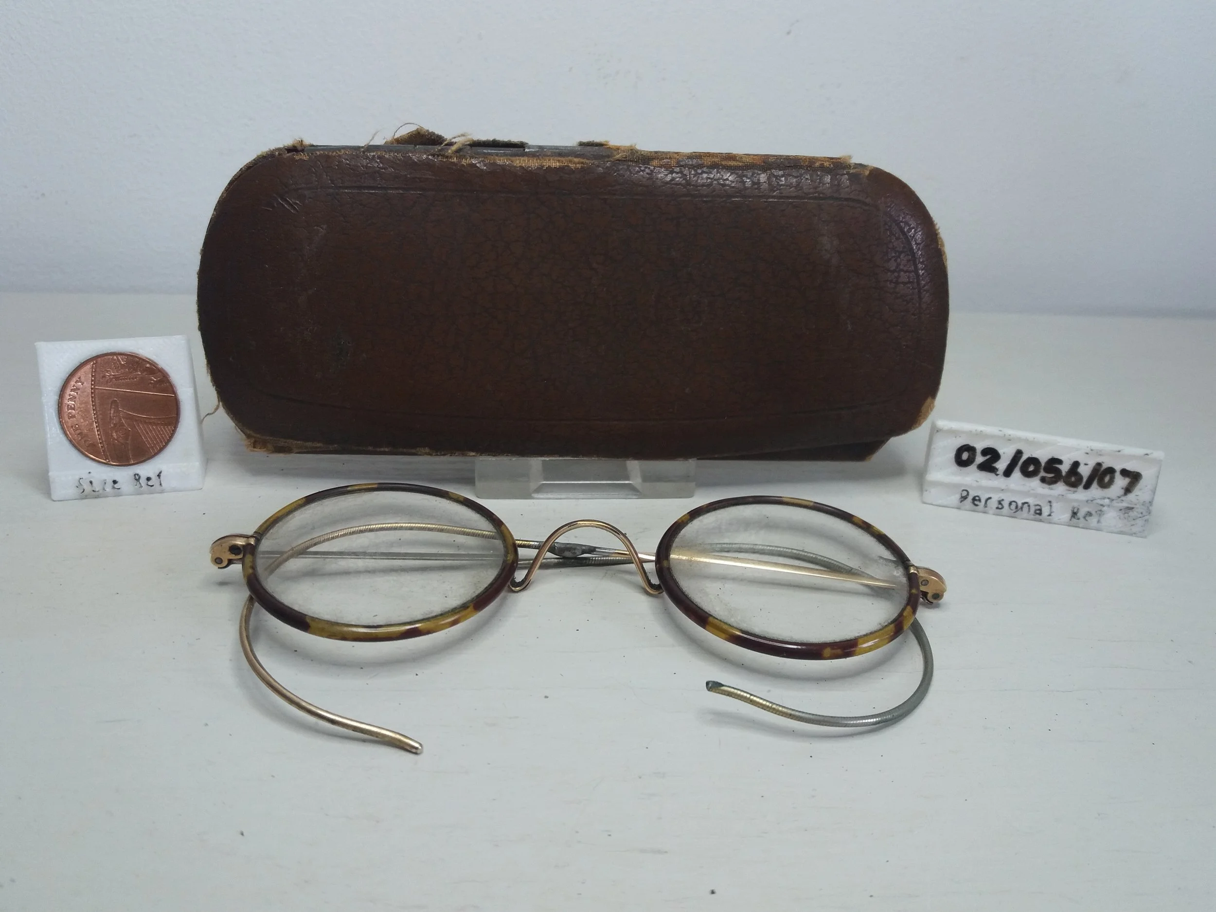 1900s / 1910s | Spectacles & Case