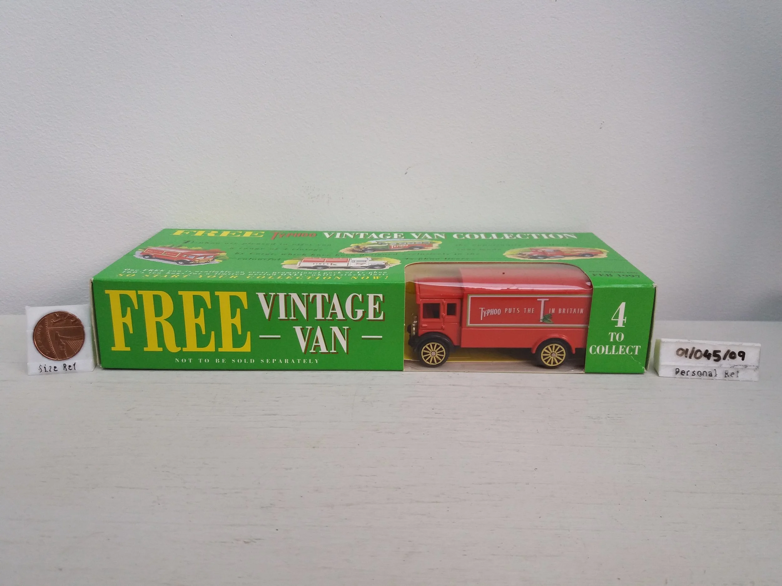 A.E.C. Van - Typhoo Tea Promotion (Boxed) - Corgi