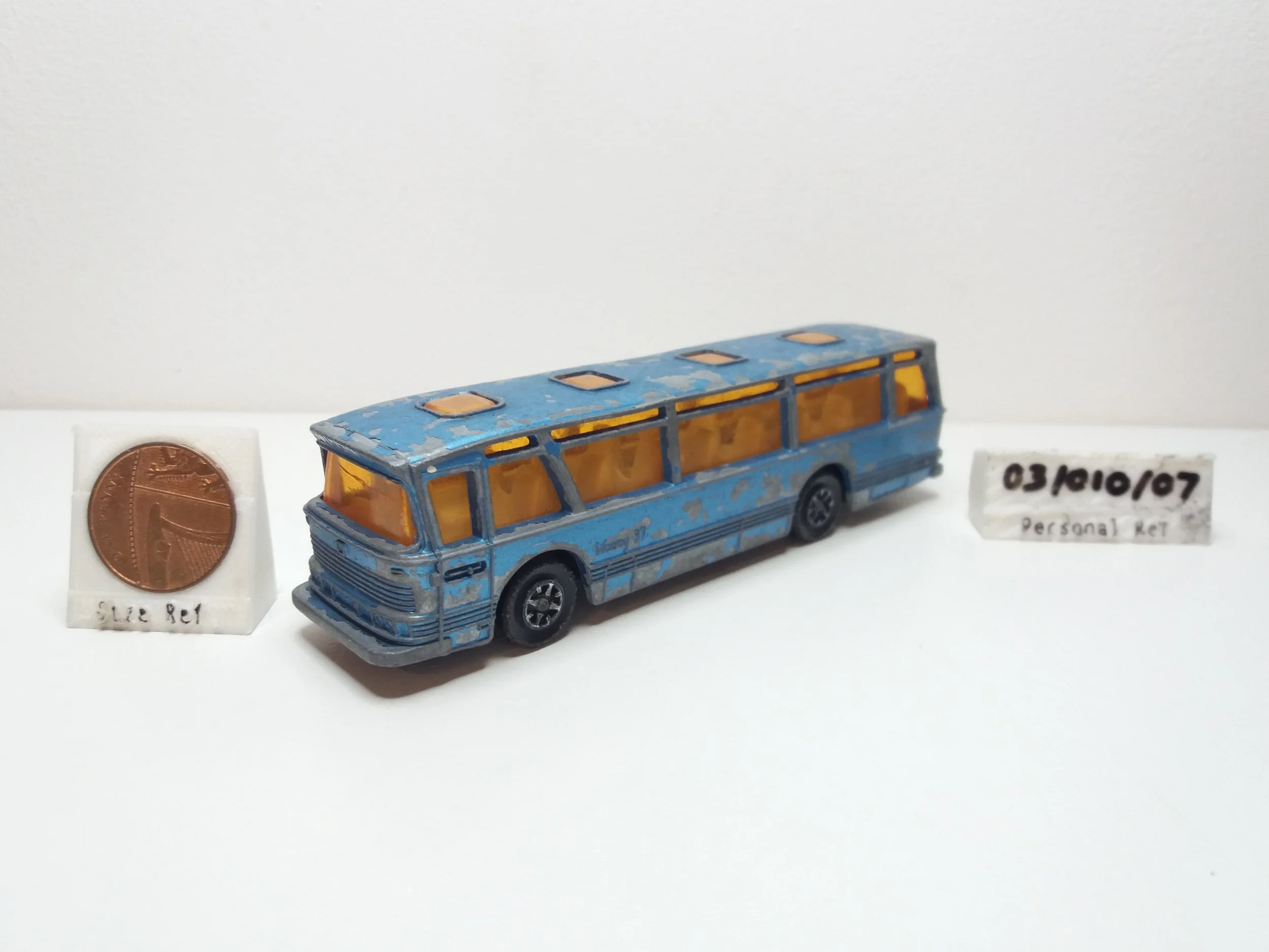 #296 - Viceroy 37 Luxury Coach (Unboxed) - Dinky Meccano