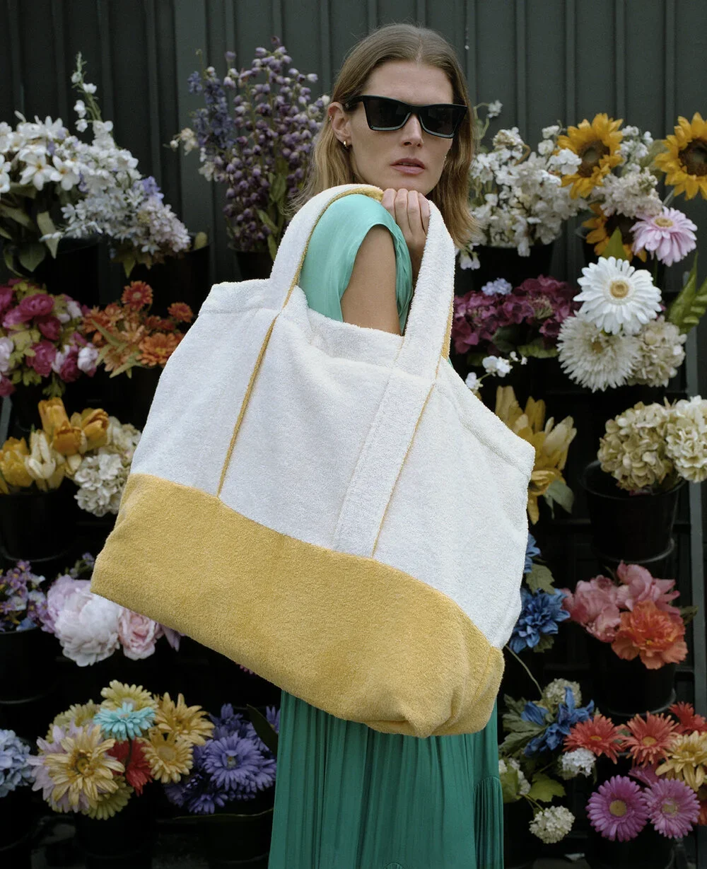 Zara "Tourist" - Zoe Ghertner