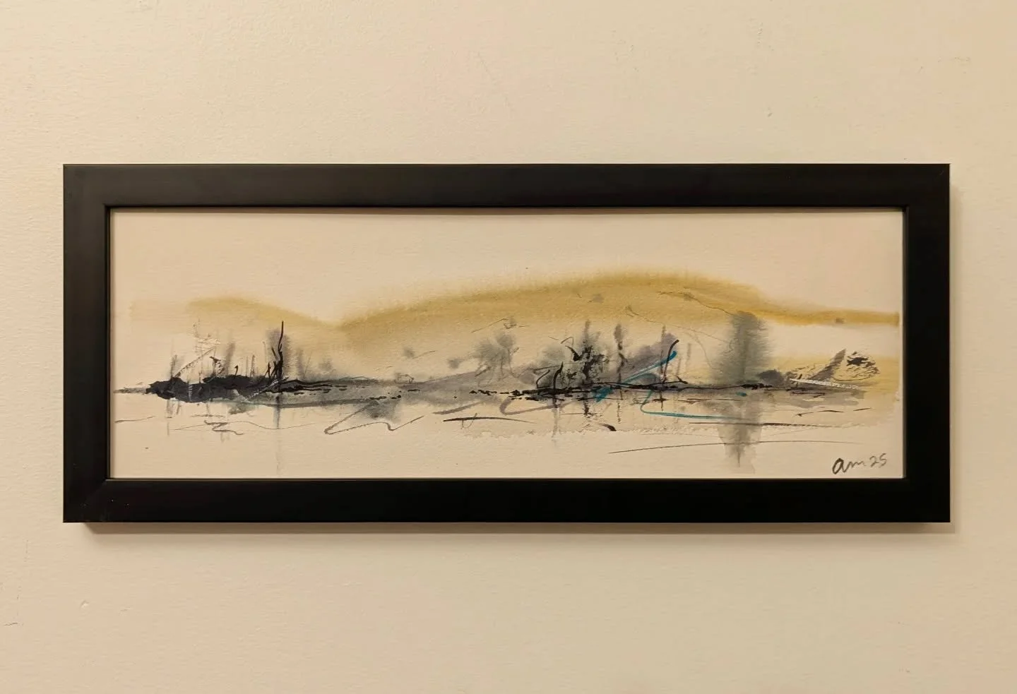 Custom frame for this beauty and it is shining! Let me know if you'd like it to be on your wall instead of mine😀
#watercolour #waterscape #artisbeautiful #alanmarsdenart