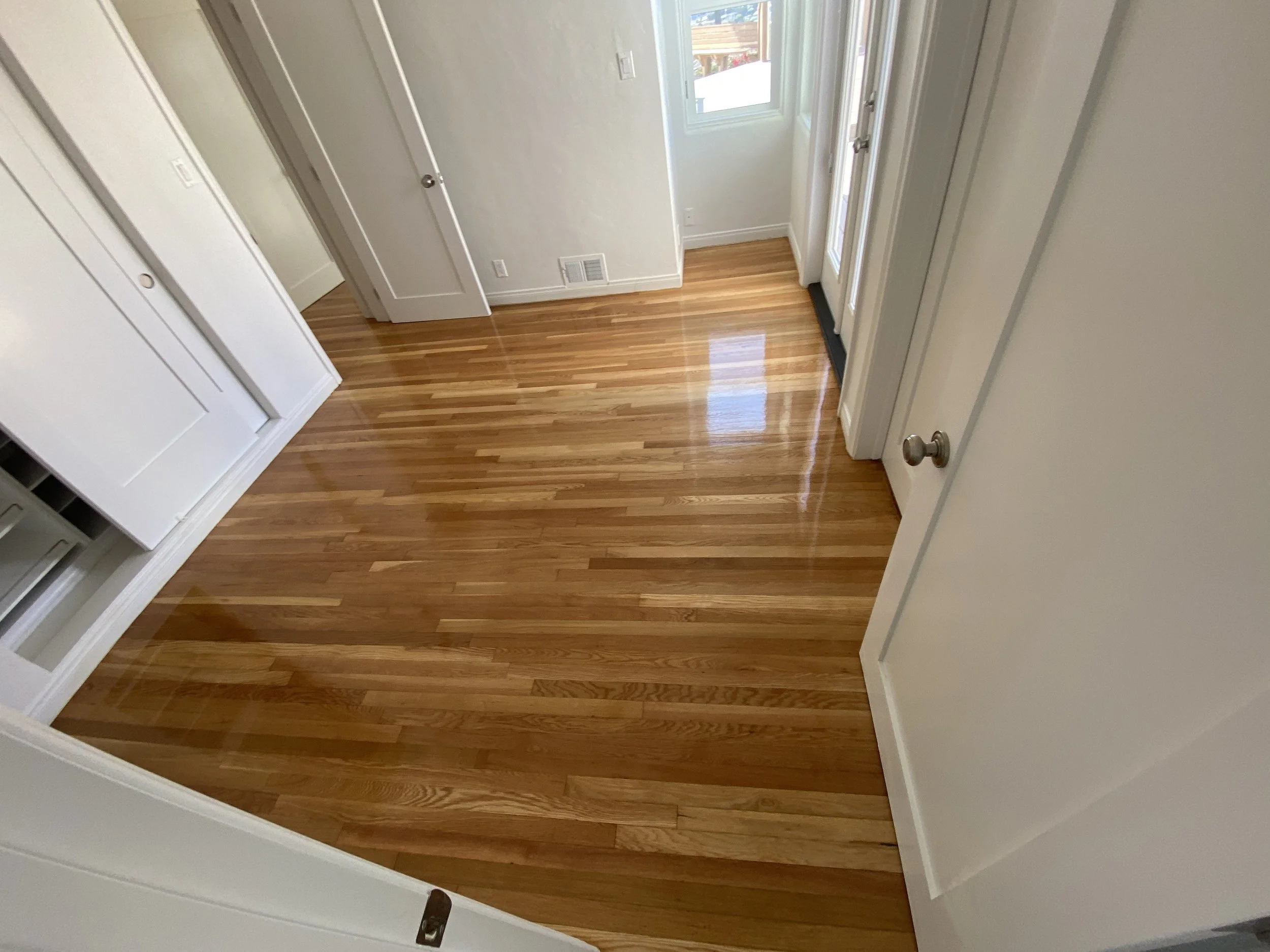 Premium Vinyl, Epoxy, Hardwood, Laminate Flooring Installation Service