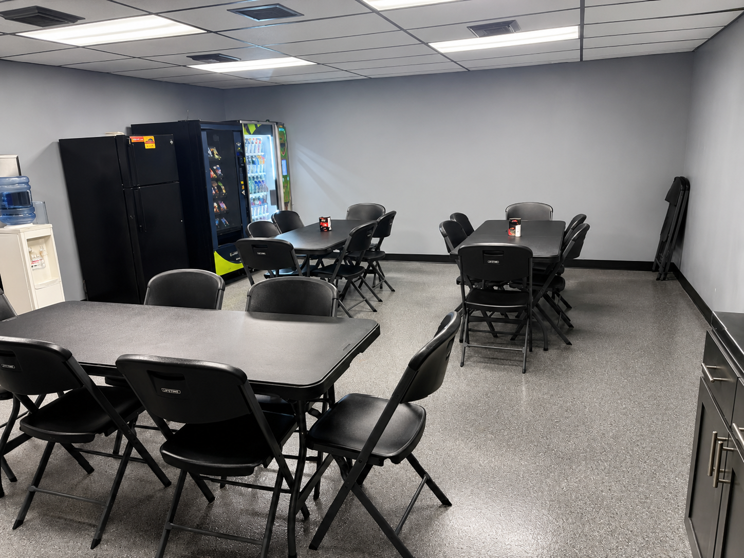 Epoxy floor lunchroom