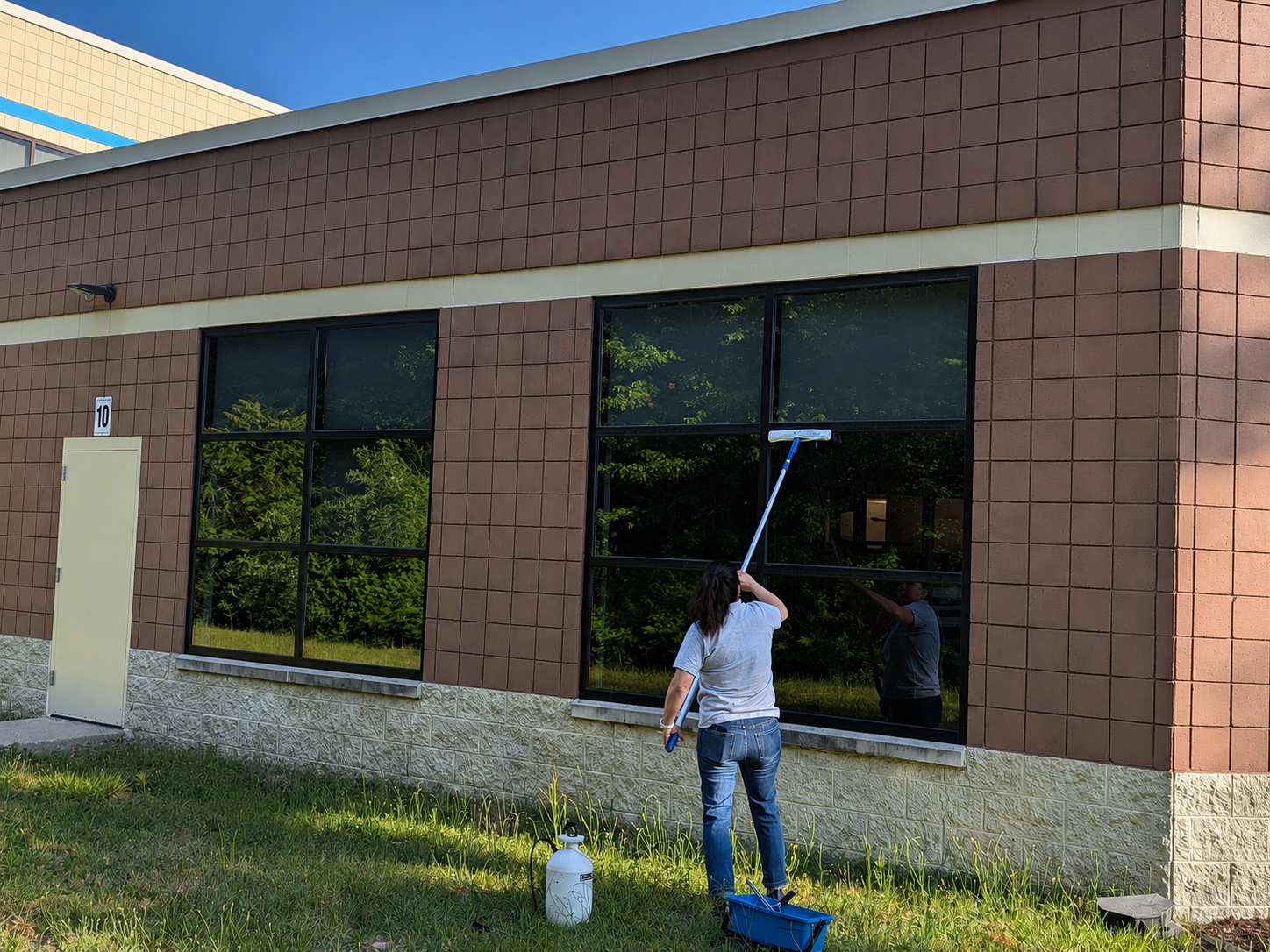 window cleaning (2).png