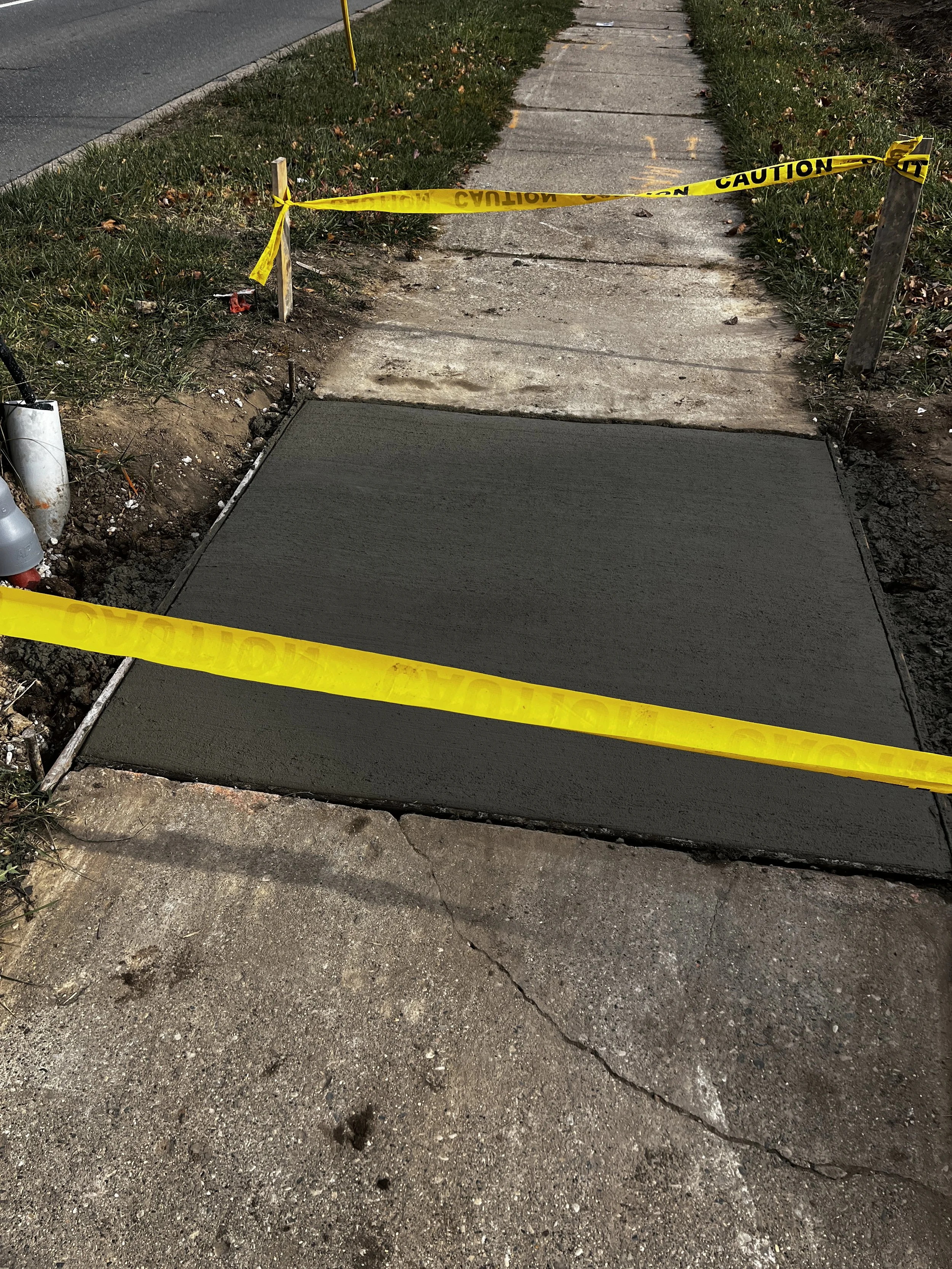 concrete sidewalk job.jpg