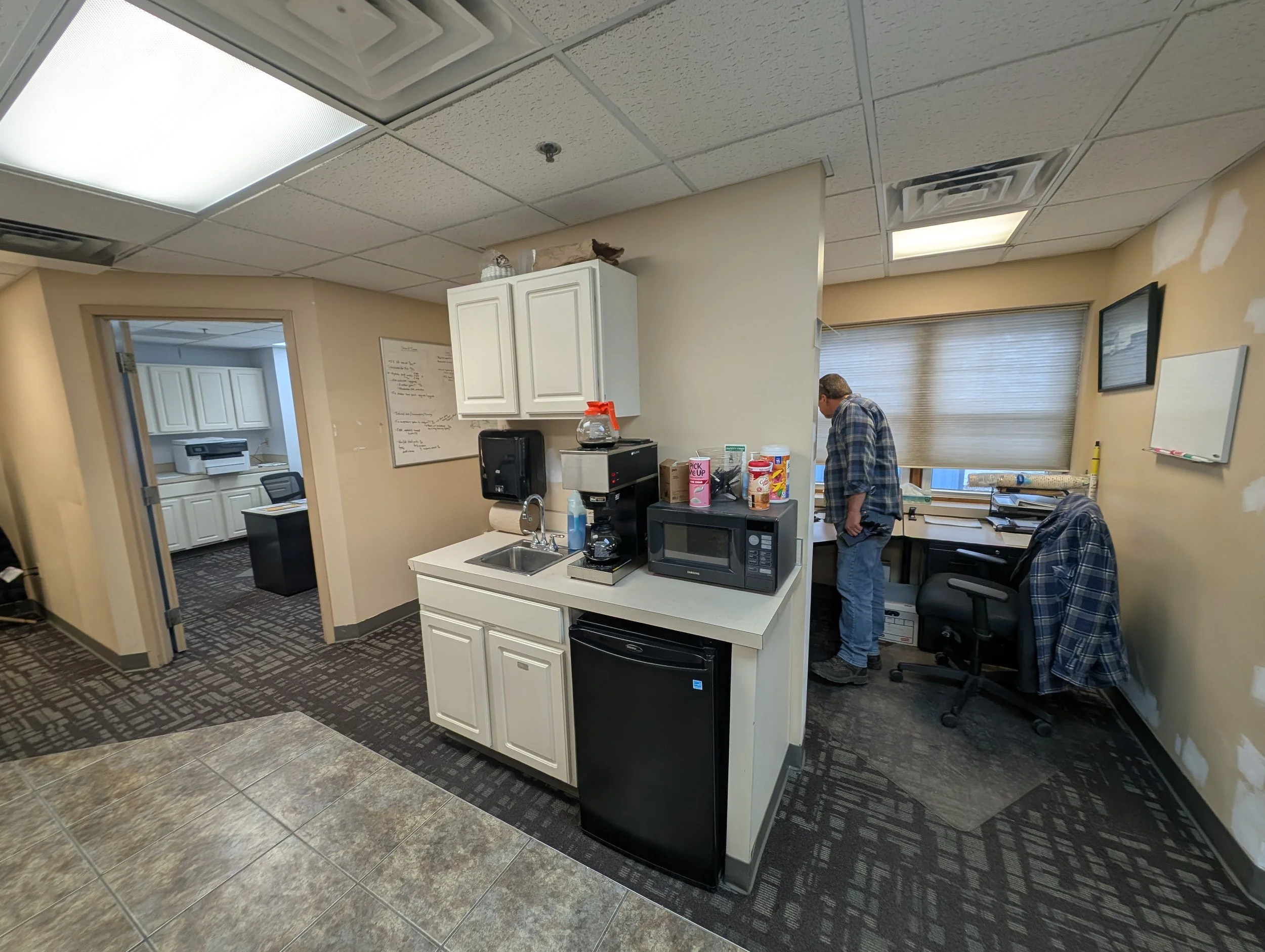 office cleaning (3).jpg