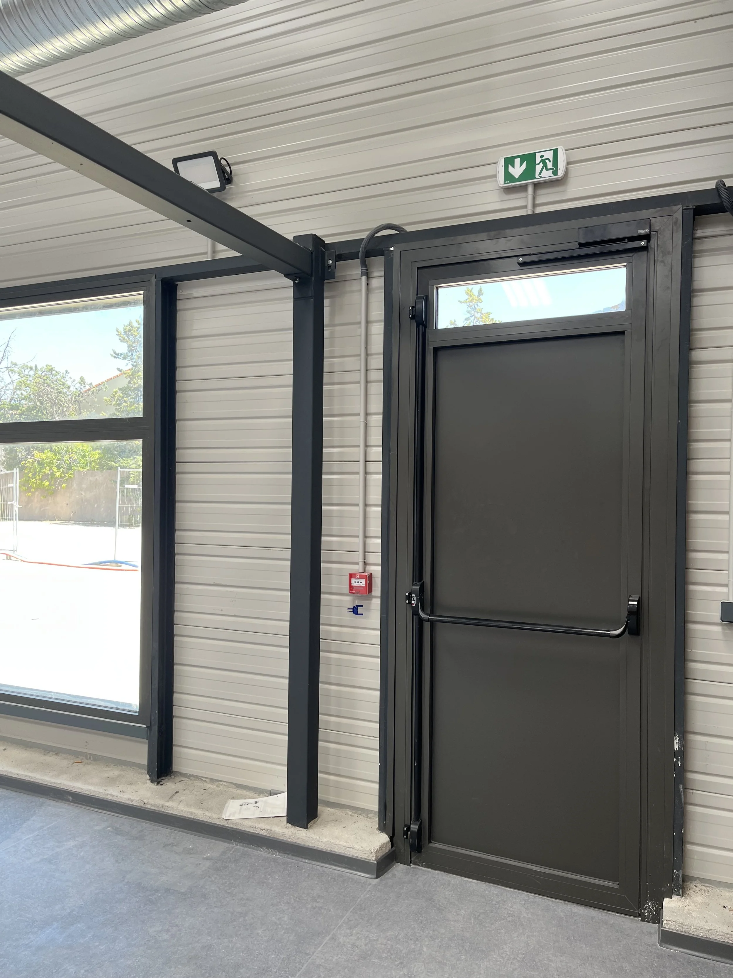 Porte Alu grise Châteauneuf-les-Martigues